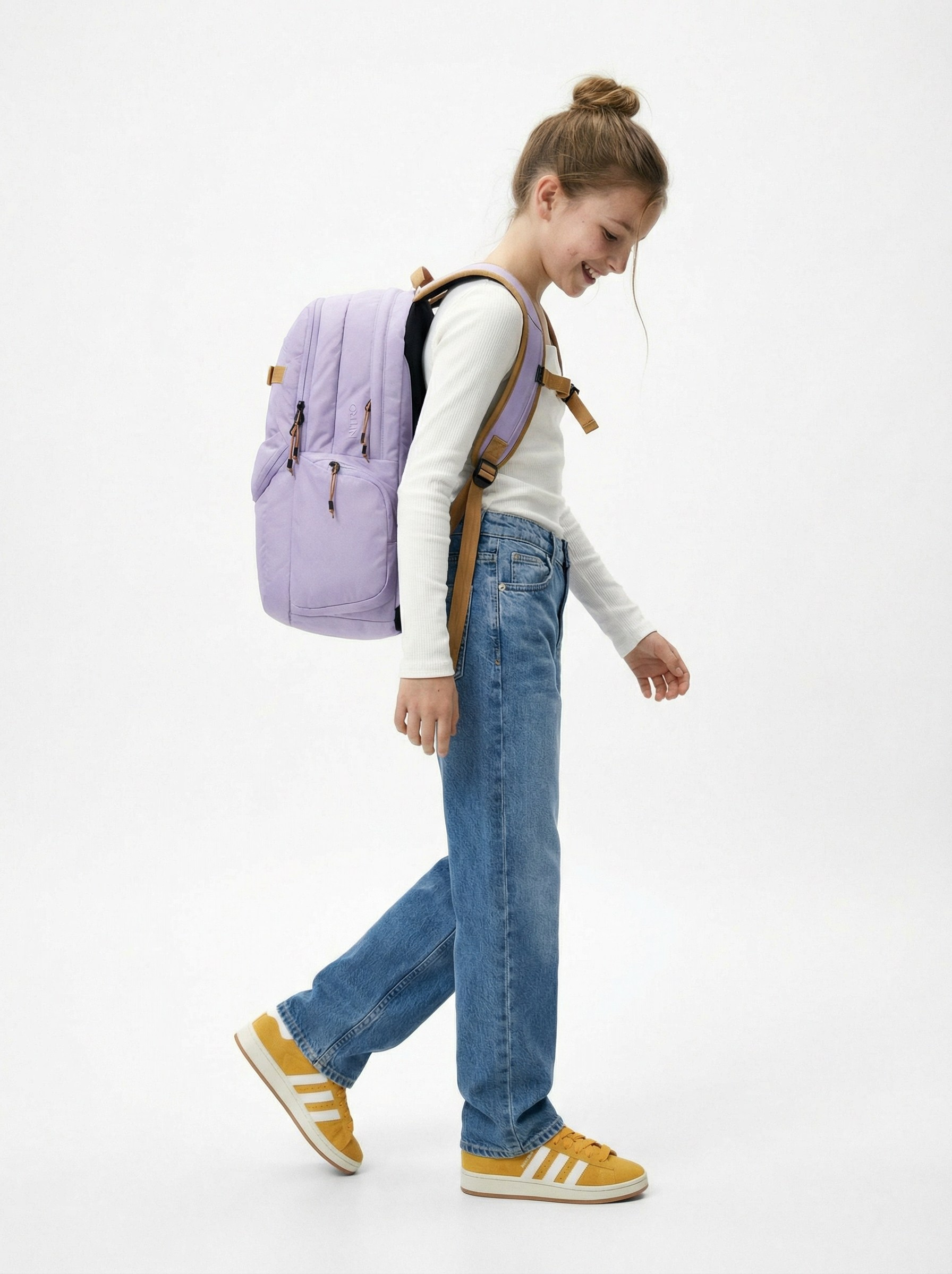 KI-Produktfotografie Hamburg I Professionelle Produktfotos mit AI-Technologie. Daria Medved e-commerce Produktfotografin, Amazonfotografin in Hamburg