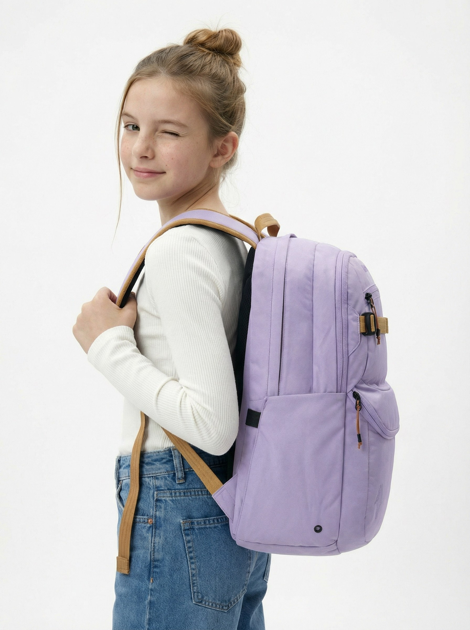 KI-Produktfotografie Hamburg I Professionelle Produktfotos mit AI-Technologie. Daria Medved e-commerce Produktfotografin, Amazonfotografin in Hamburg