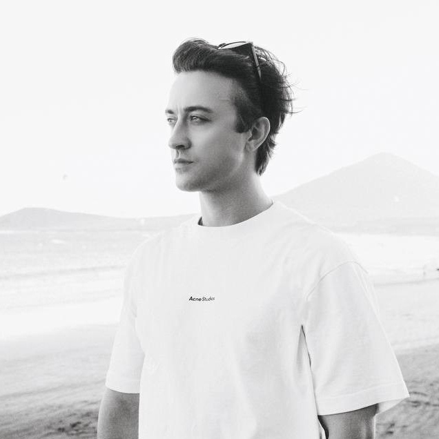 Contacts. Personal and fashion photography for brands and modeling agencies. Warsaw, Europe. Yaroslav Storchak