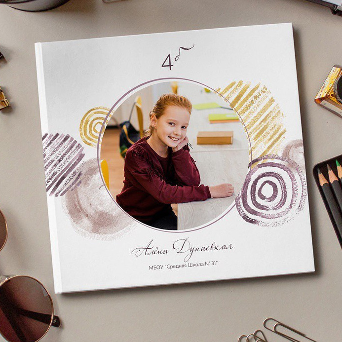 выпускные альбомы, выпускной альбом Таллинн, детский фотограф, индивидуальные выпускные альбомы, дизайнерские альбомы для выпускников, фотоальбомы на заказ с твёрдой обложкой, выпускной альбом премиум класса детский фотограф Таллинн