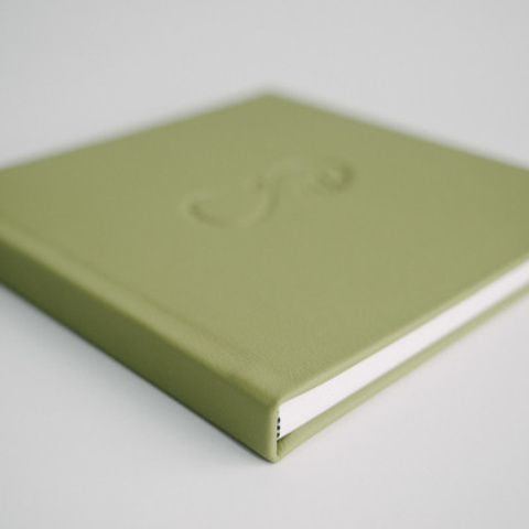 Photobooks. Portrait, Family and Maternity Photographer in Dublin Tania Vaskul