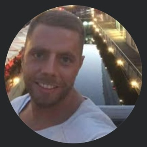 Recenzii fotograf Horsens, Vejle – Parerea ta conteaza. AlexEvents Fotograf / Videograf de evenimente Danemarca DK Horsens, Arhus, Odense, Vejle.Nunta, botez, foto-studio