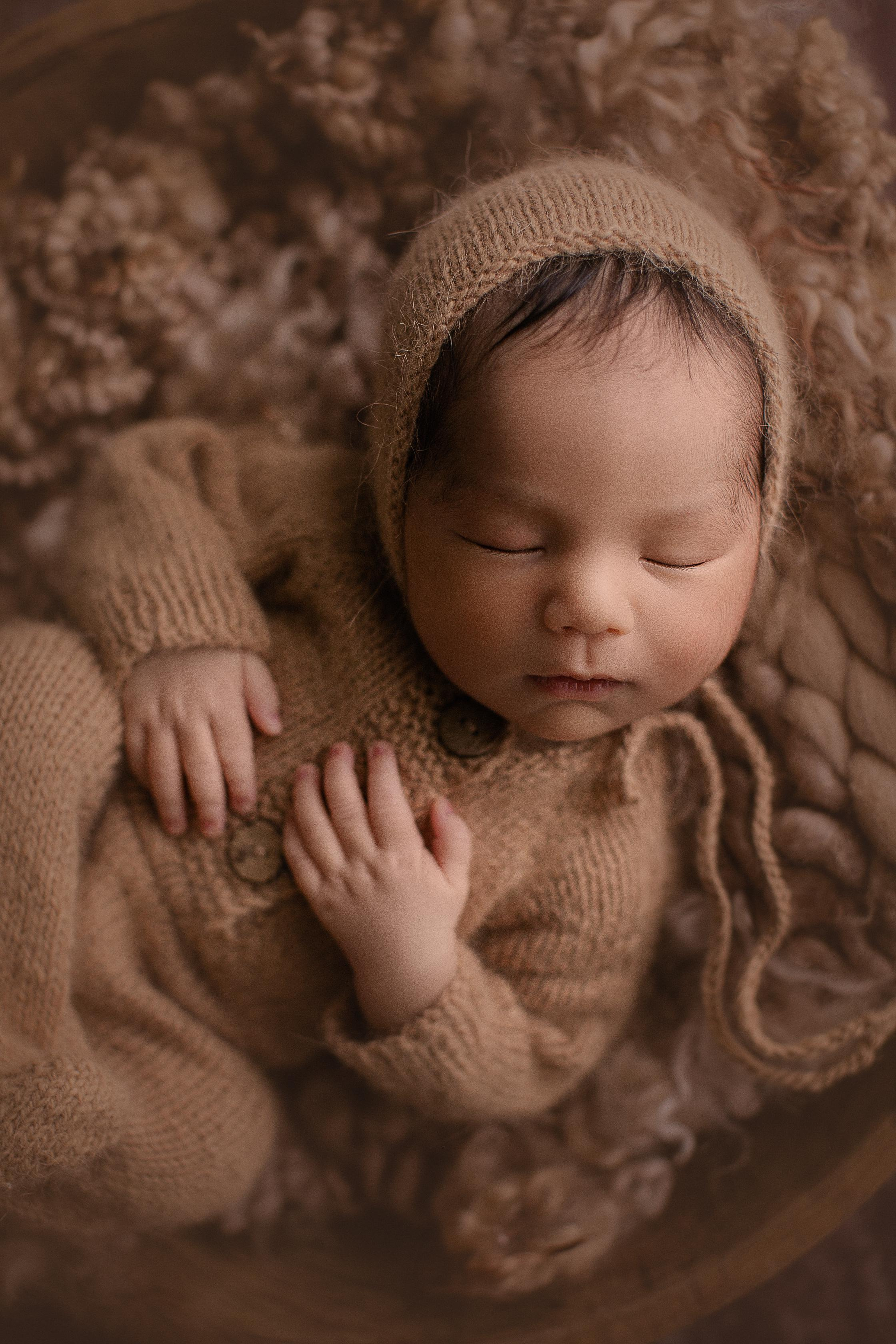 Newborn Photo Prices. Family, kids portrait and newborn photographer in Chicago Illinois