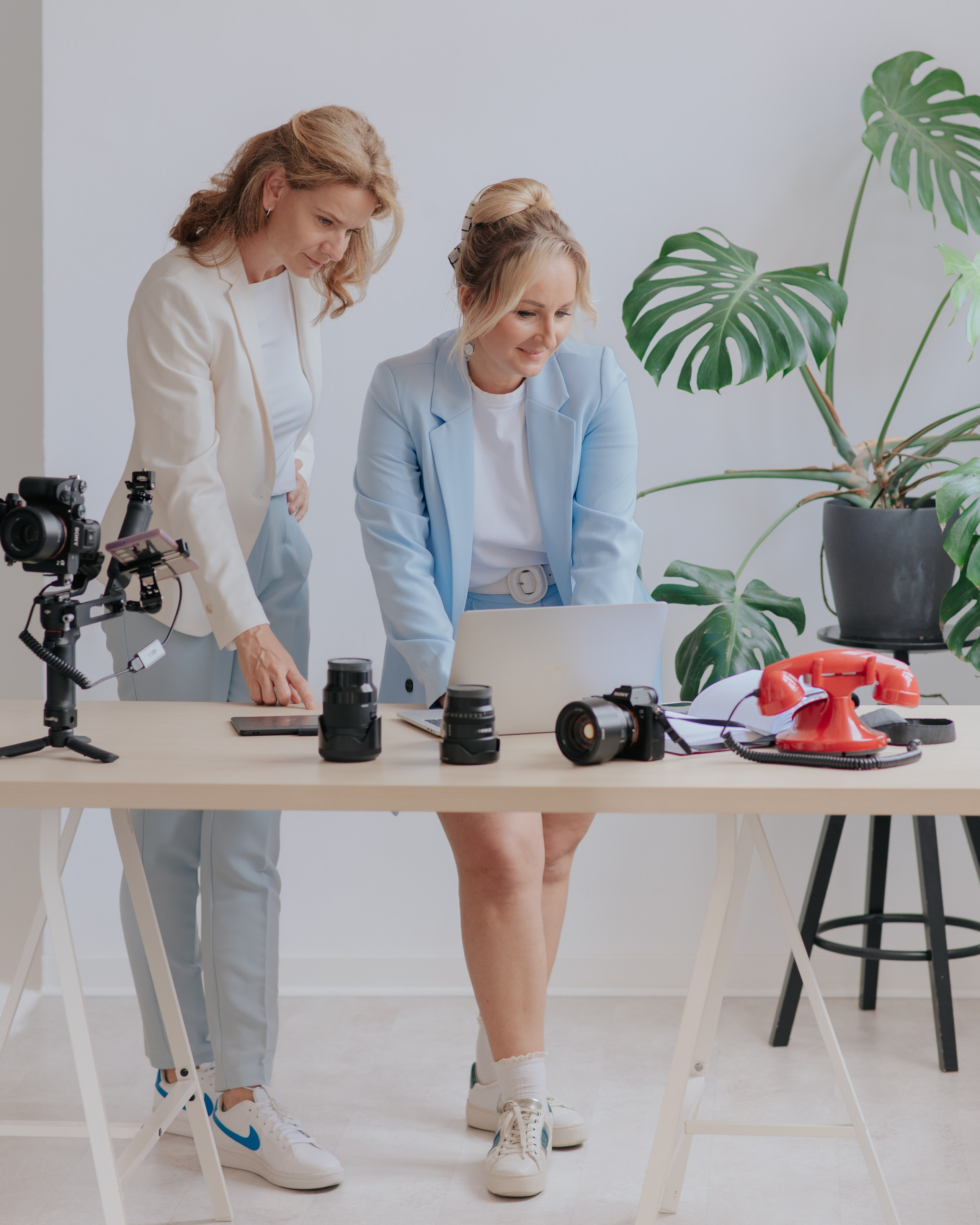 Barcelona Brand Photographer and Videographer Oxana Dia