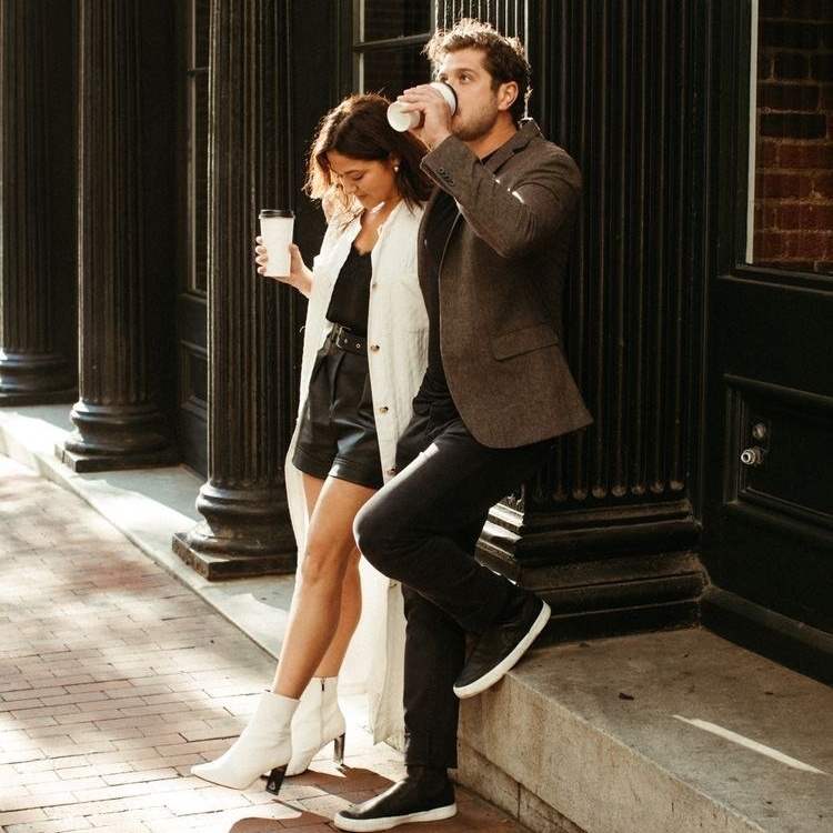 What to Wear for a Couple Photoshoot in Paris: Autumn Edition đ. Photographer in Paris Yulia Shkadina | Couples, engagement, pre-wedding, individual photo-shoots in Paris at the best locations