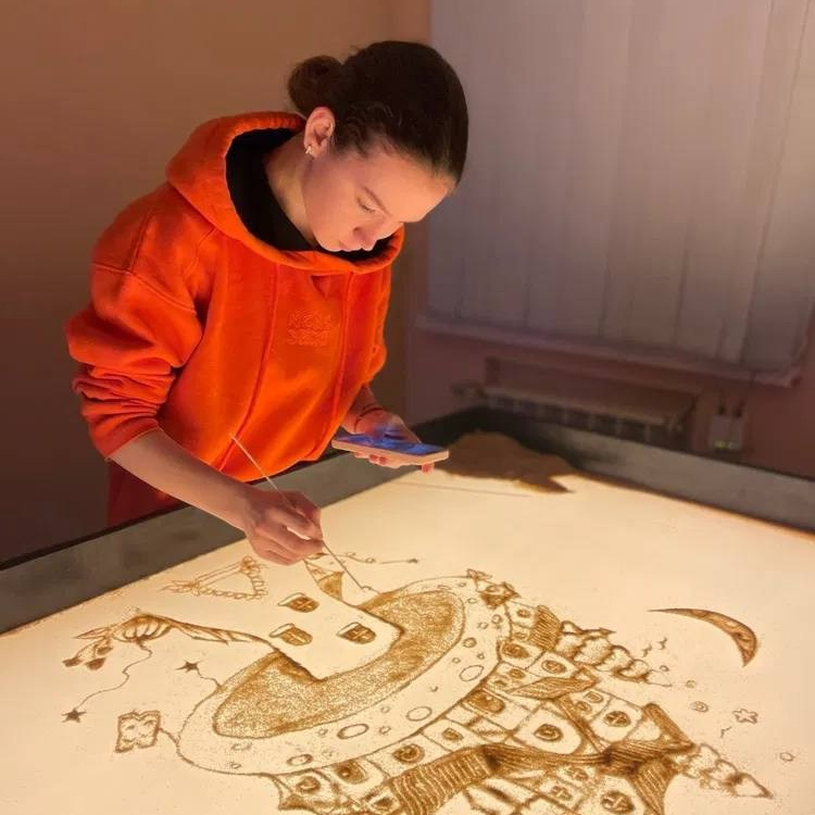 LysSkolen. Sand Animasjonsteatret