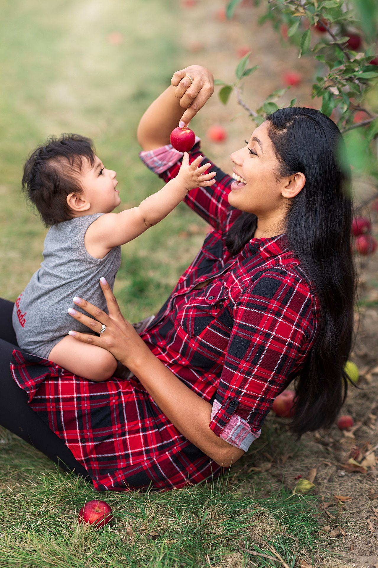 Services. Family, kids and love story photographer in Toronto Marina Kishenko
