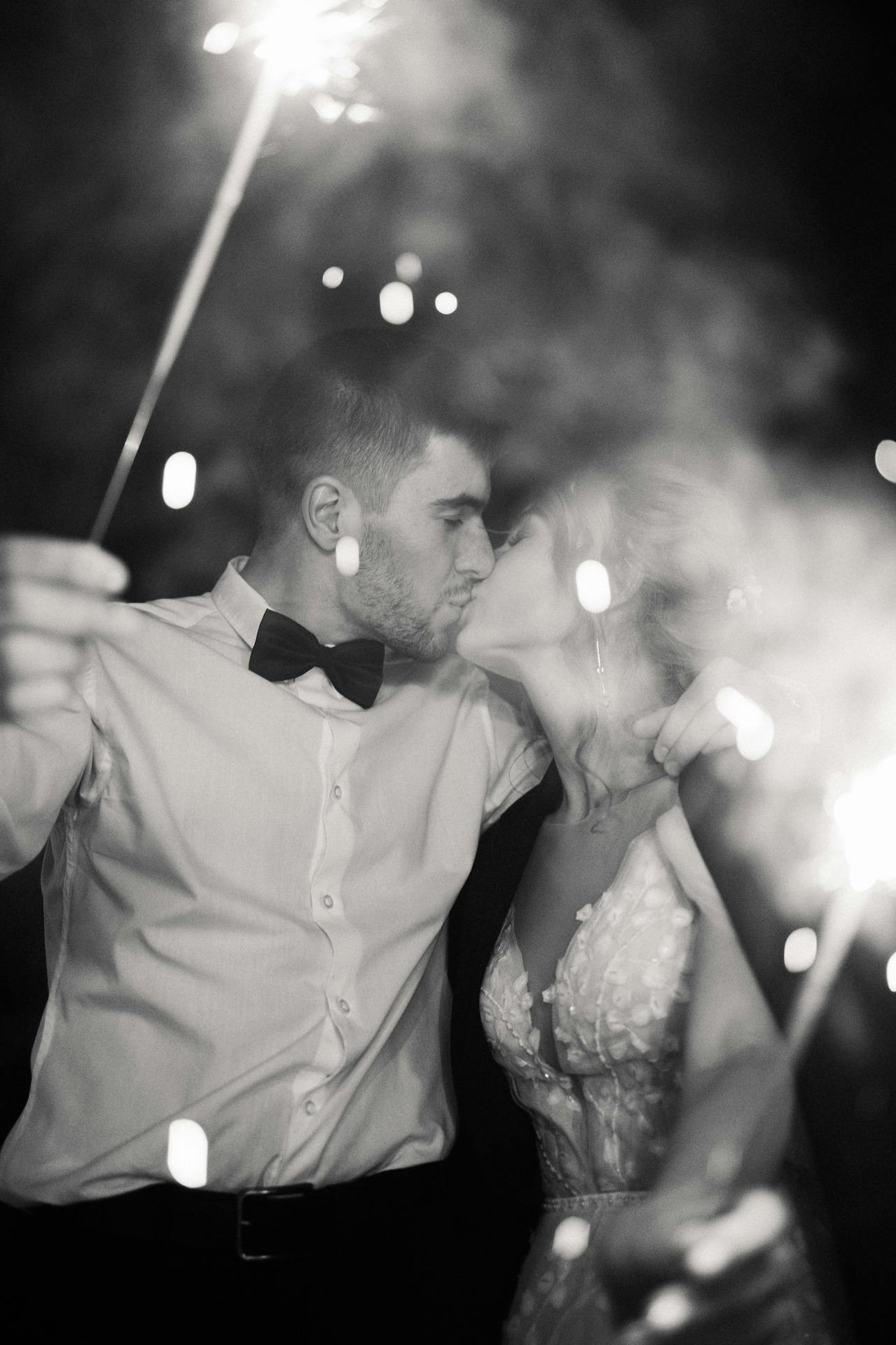Wedding & Portrait photography services in NYC. Alice Bell — Wedding photographer in New York