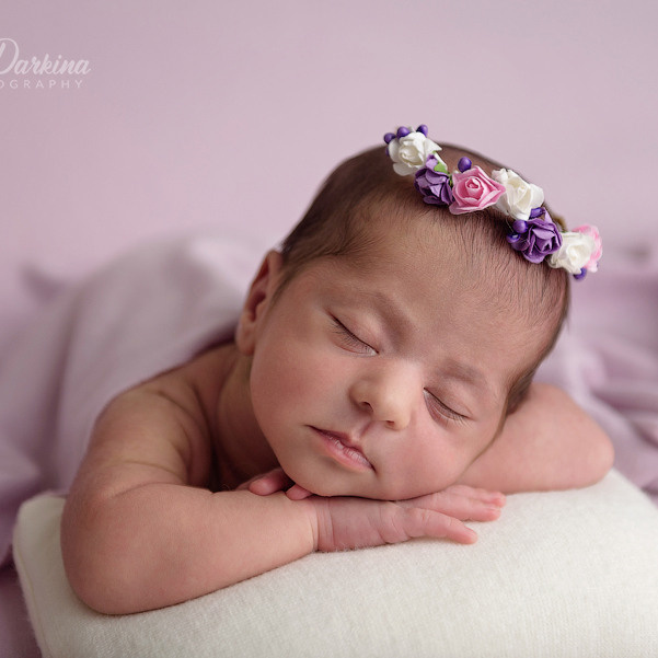 Newborn photo session. Why do you need to book it with a professional. Newborn and family photographer. Hills District. Sydney