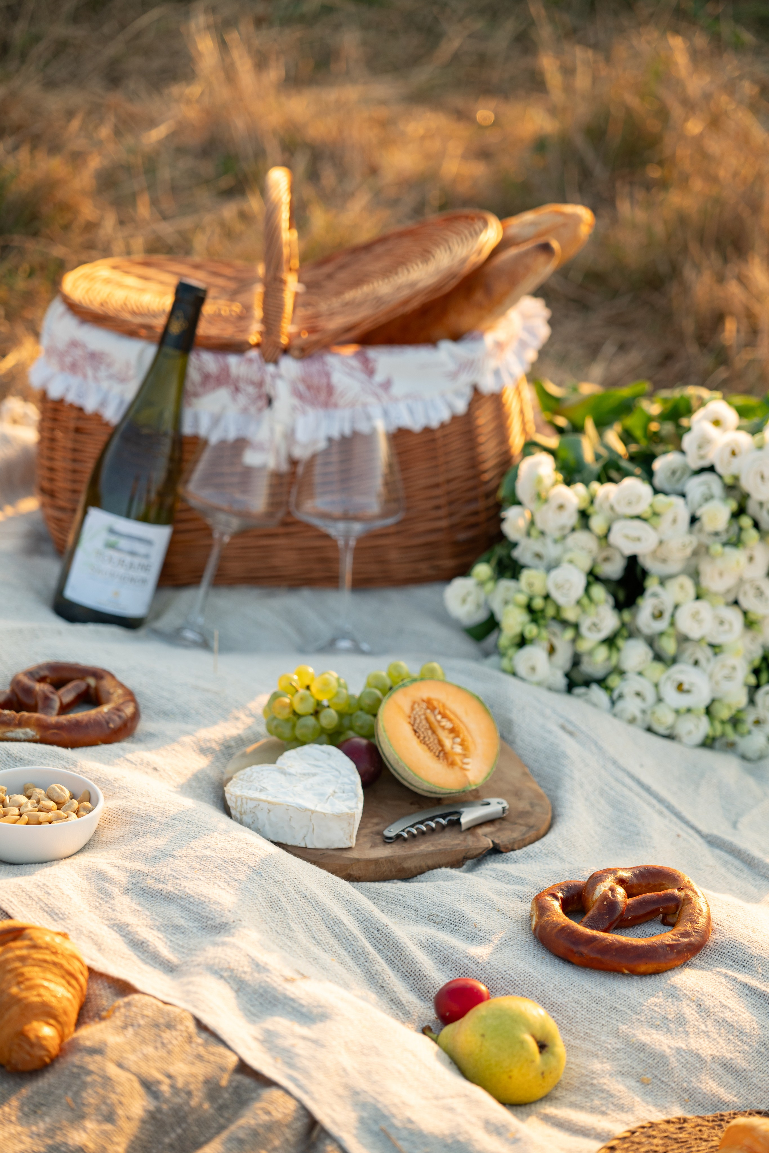 Secret engagement proposal. Photographer Khrystyna Voronova