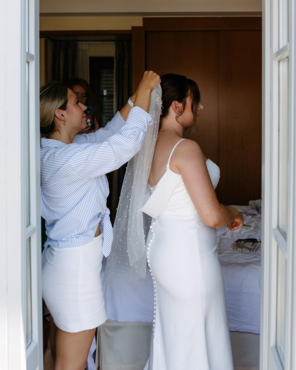 Bridal makeup & hairstyle services by Kate Lisi. Makeup artist and hairstylist in Rome Italy | Kate Lisi