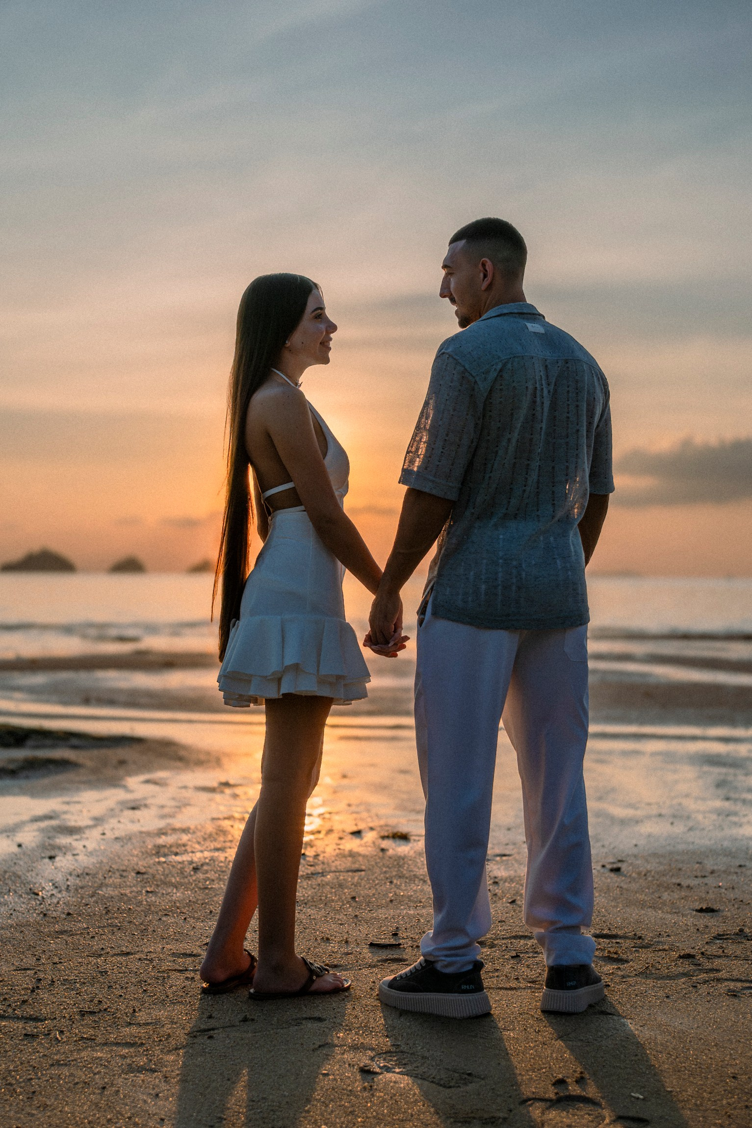 Gallery. Marriage Proposal & Romantic Beach Dinner in Pattaya