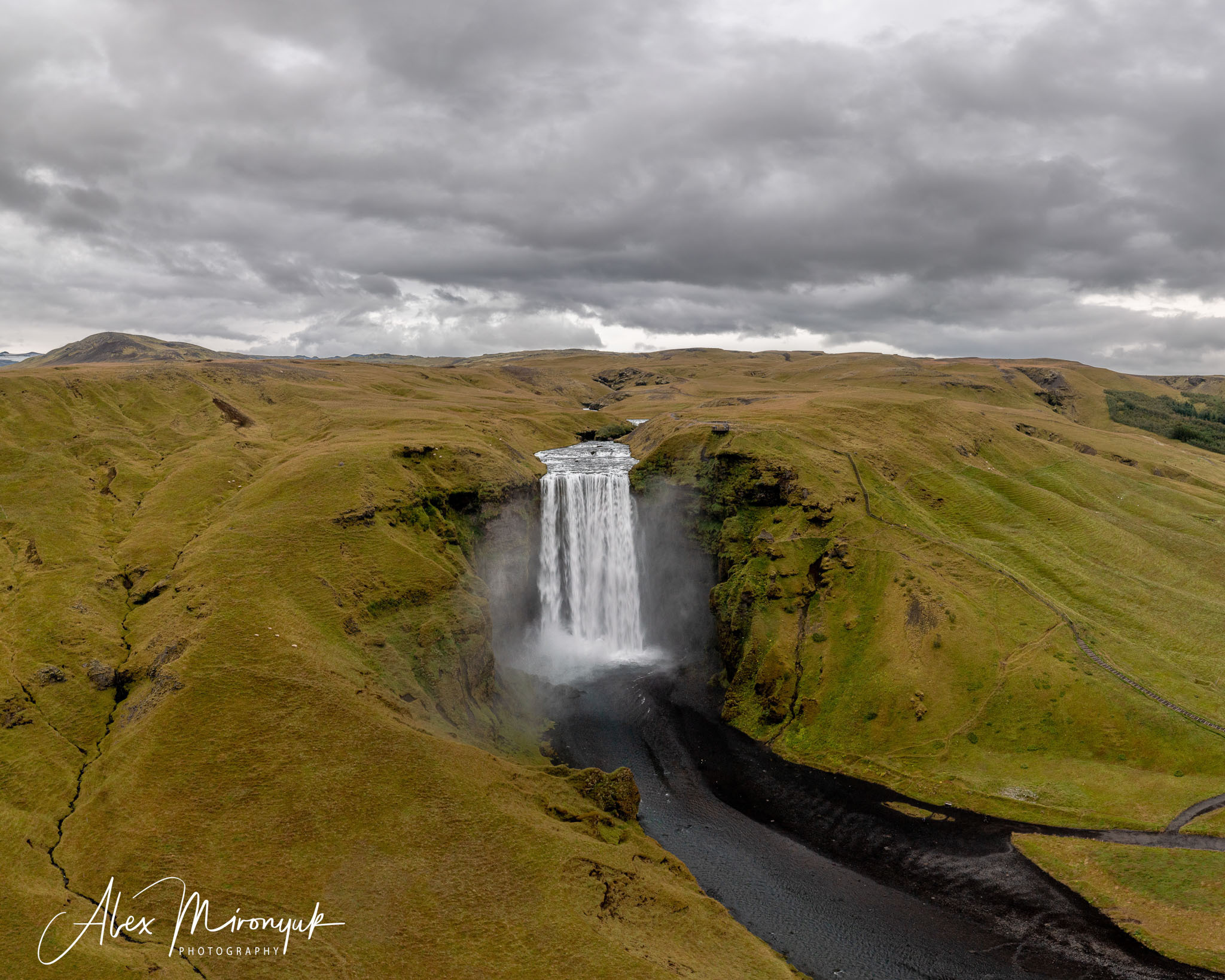 Iceland Hiking Adventure. Pet, Senior, Landscape, portrait studio, photographer in Miami and Sou