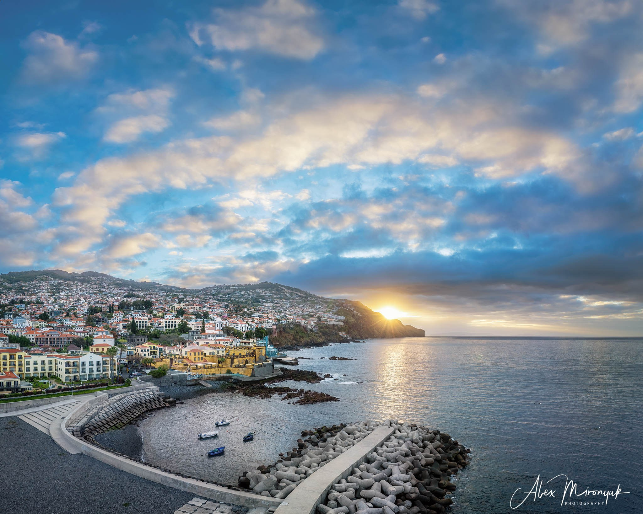 Azores And Madeira. Pet, Senior, Landscape, portrait studio, photographer in Miami and Sou