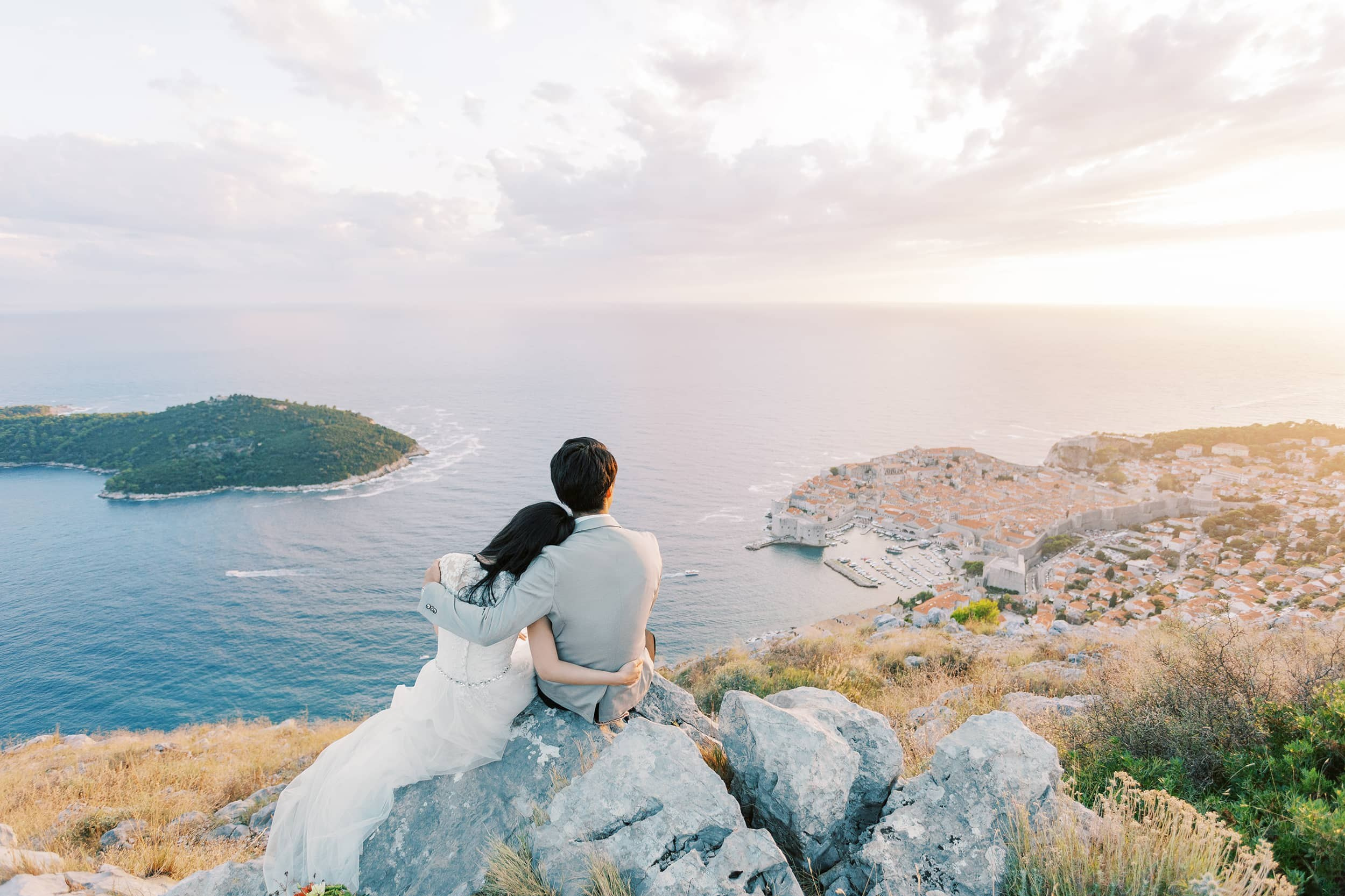 Retouching. EVAN ARISTOV WEDDING PHOTOGRAPHY — Seattle Wedding Photographer