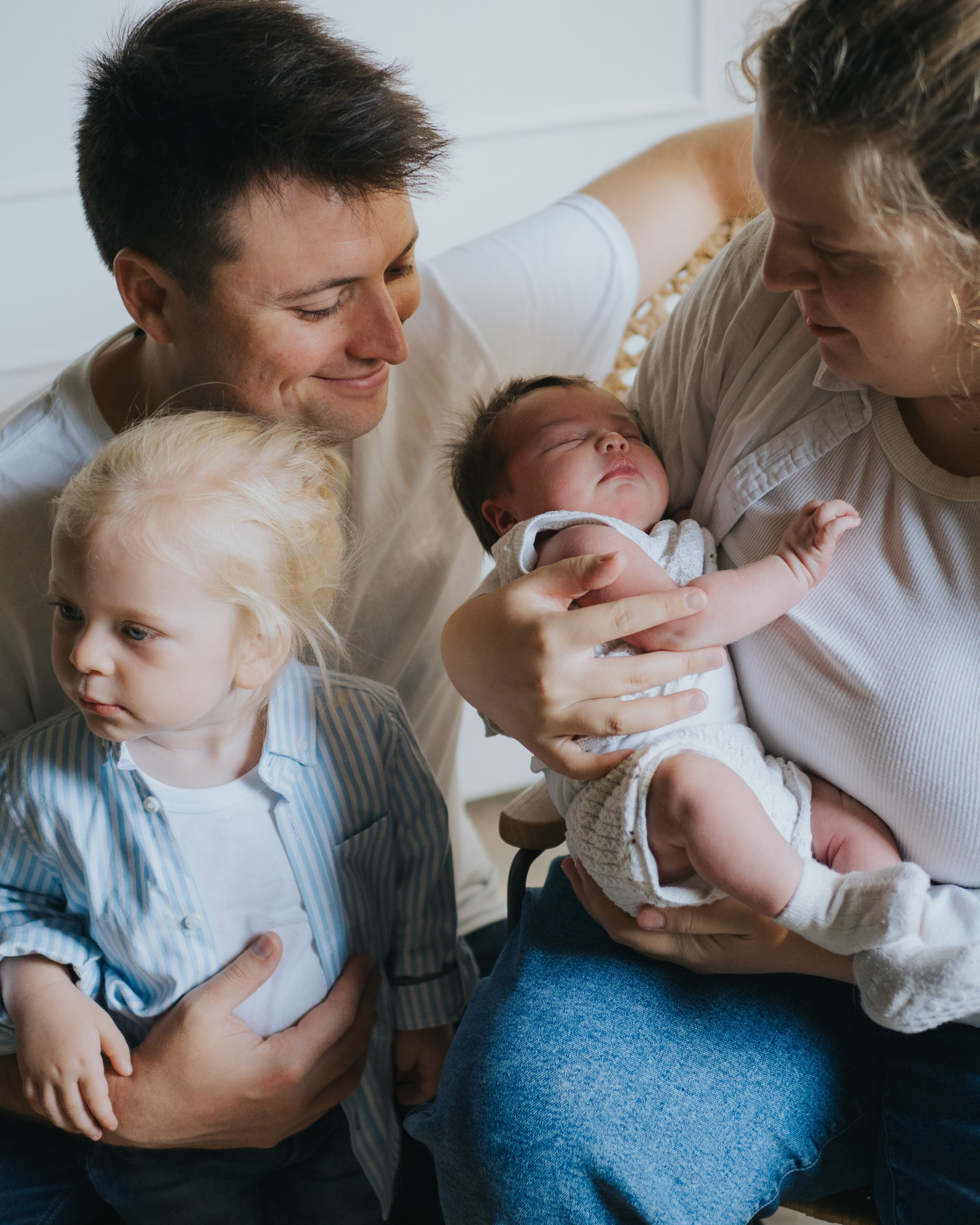 Book Now!. Mimosa Studios — Motherhood & Family Photographer in Montreal