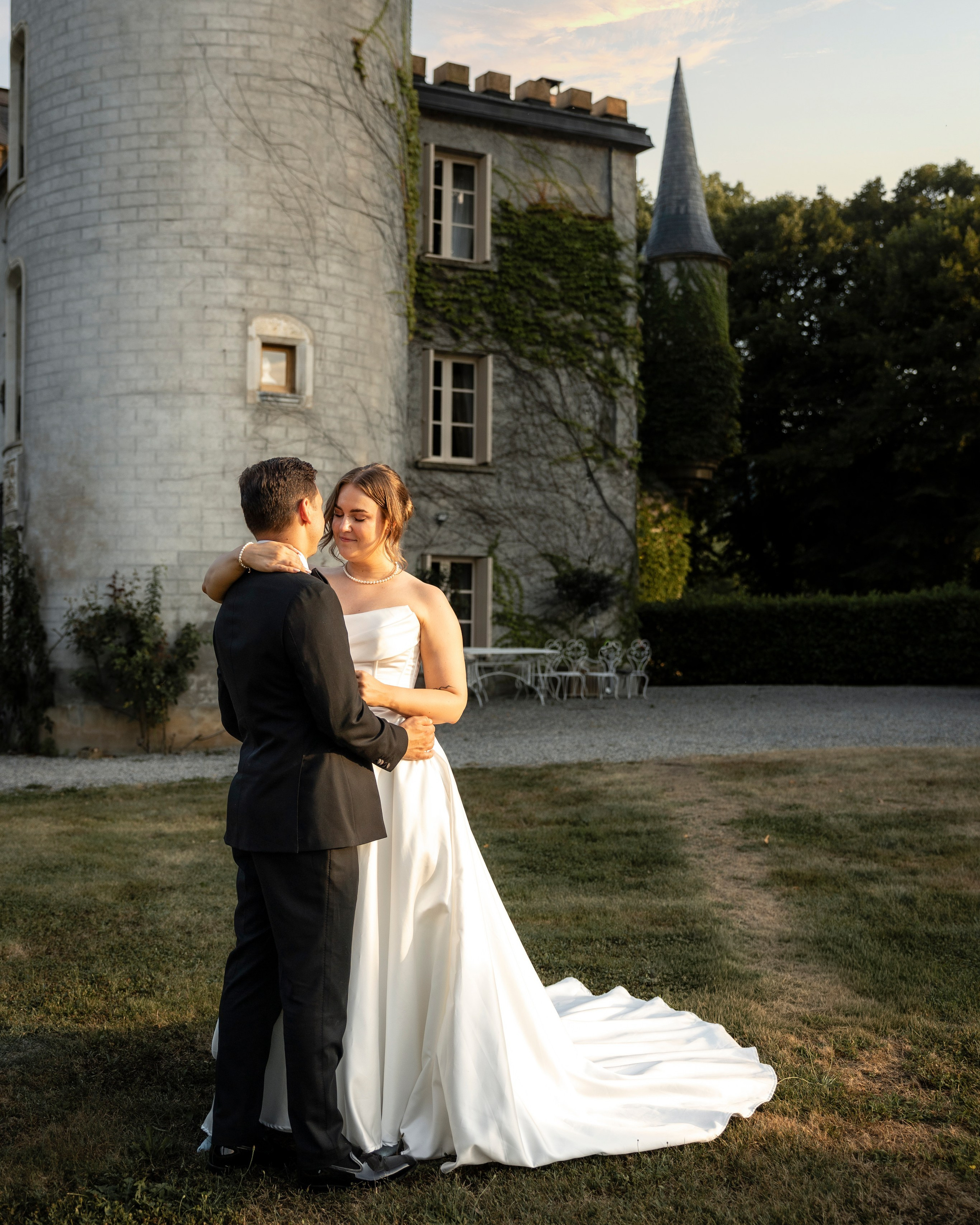 Elopement at Château de Cénevières | Eugénie Smirnova