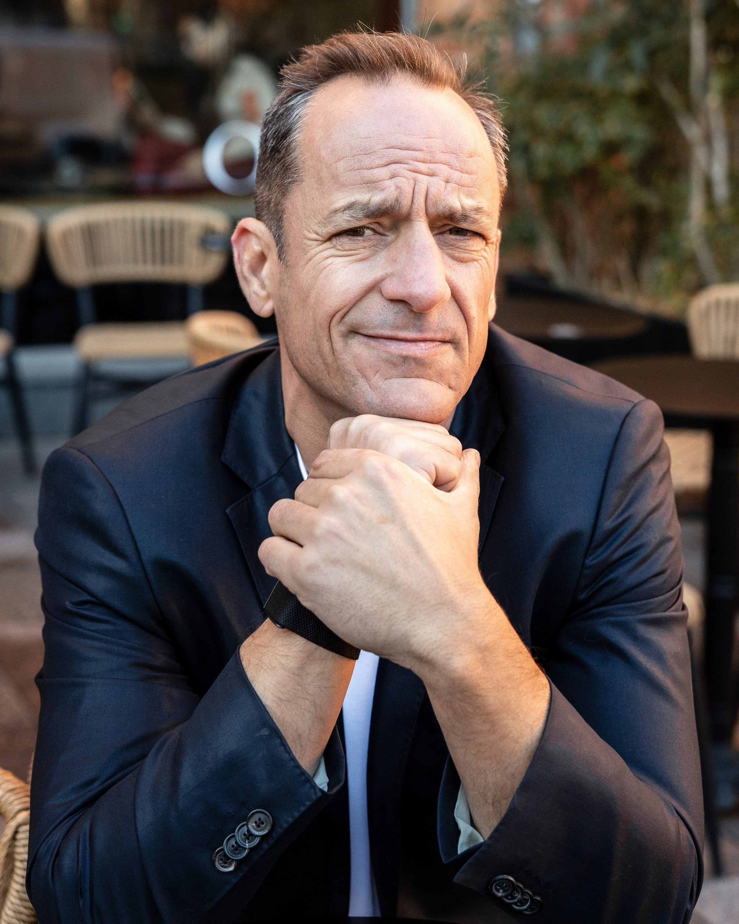 Corporate photographer in Toulouse for headshots, teams and business communication. Executive & Corporate Photographer in Toulouse | Personal Branding by Eugenie Smirnova