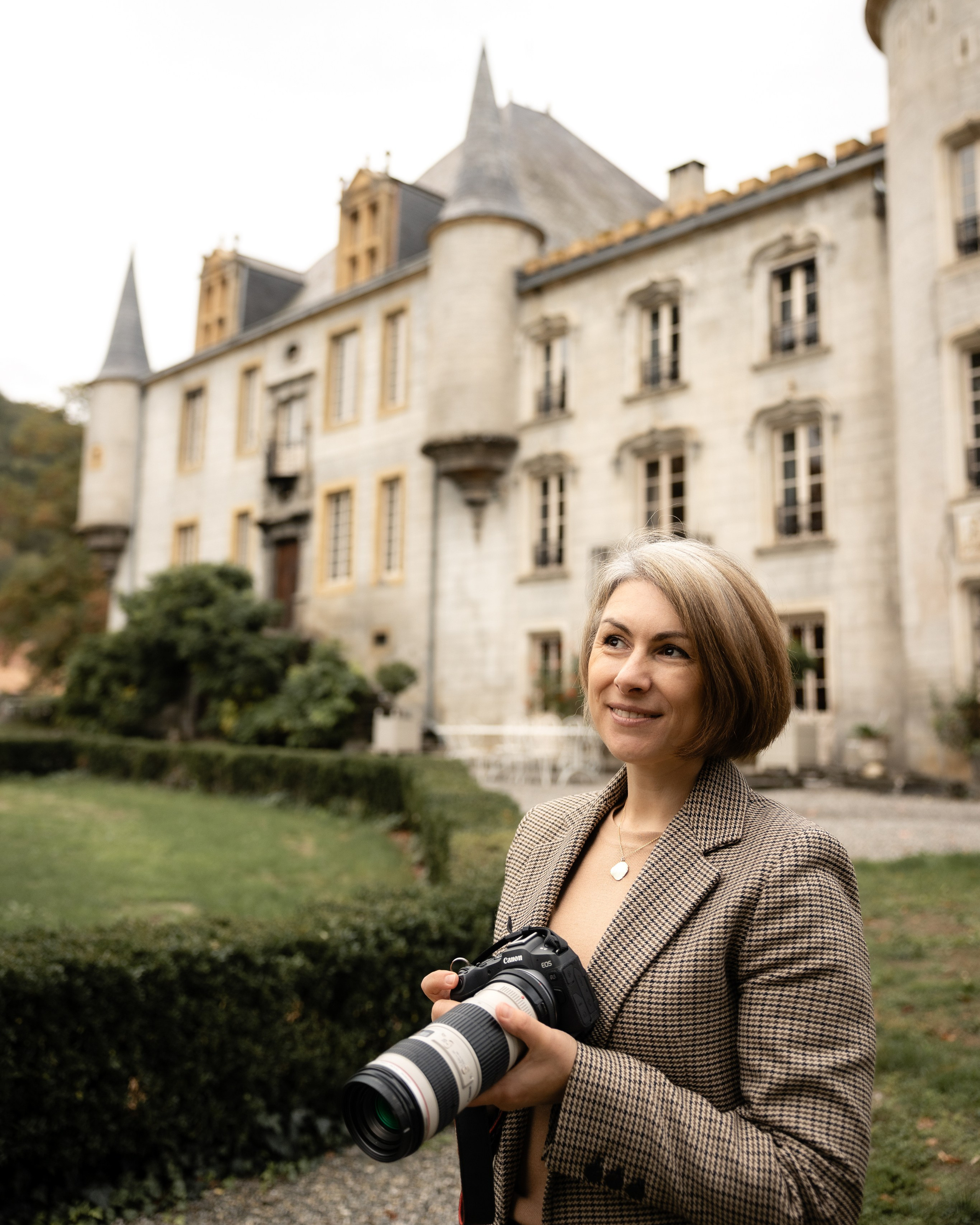 Wedding photographer Eugénie Smirnova in French Chateau