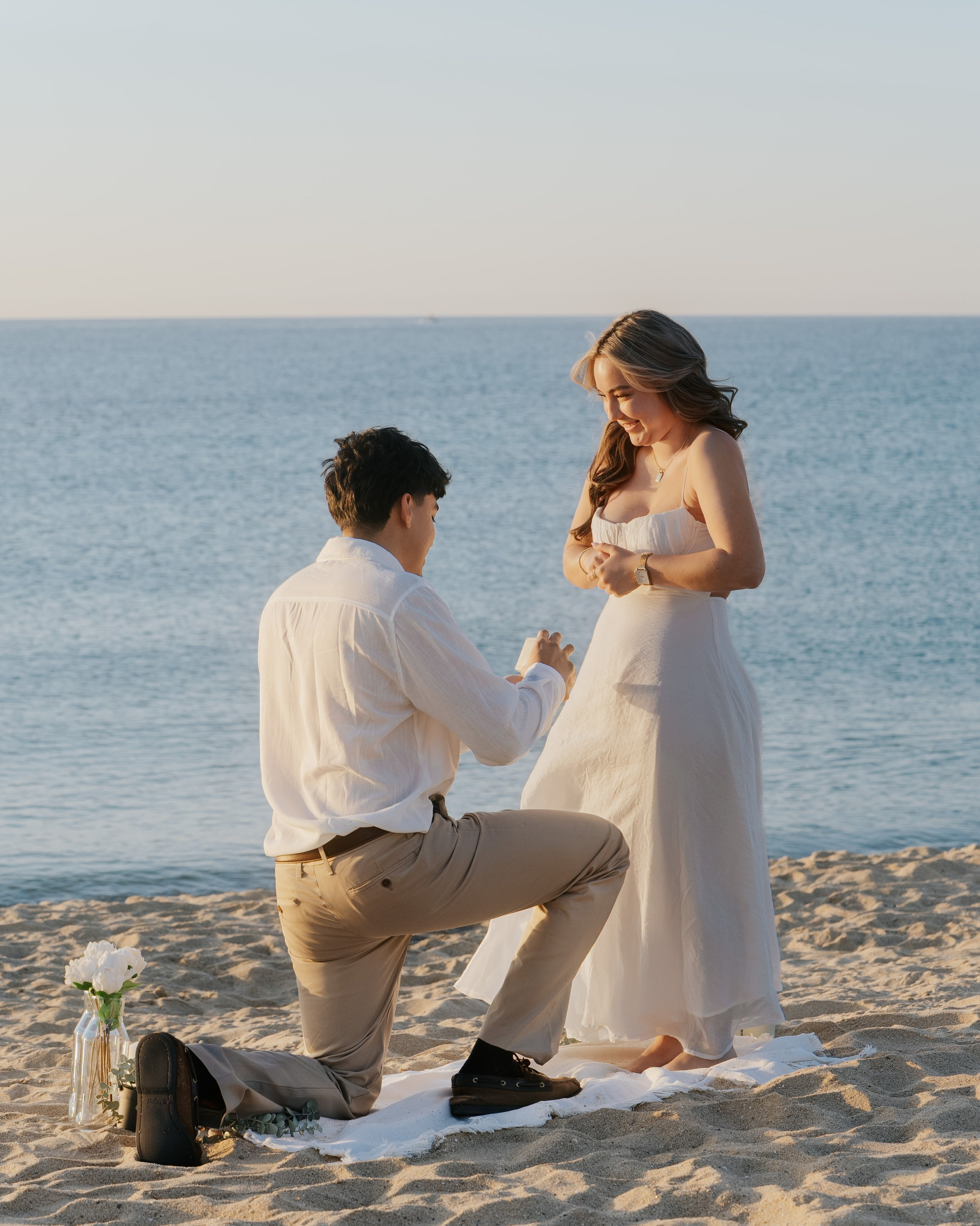Barcelona romantic beach photoshoot engagement