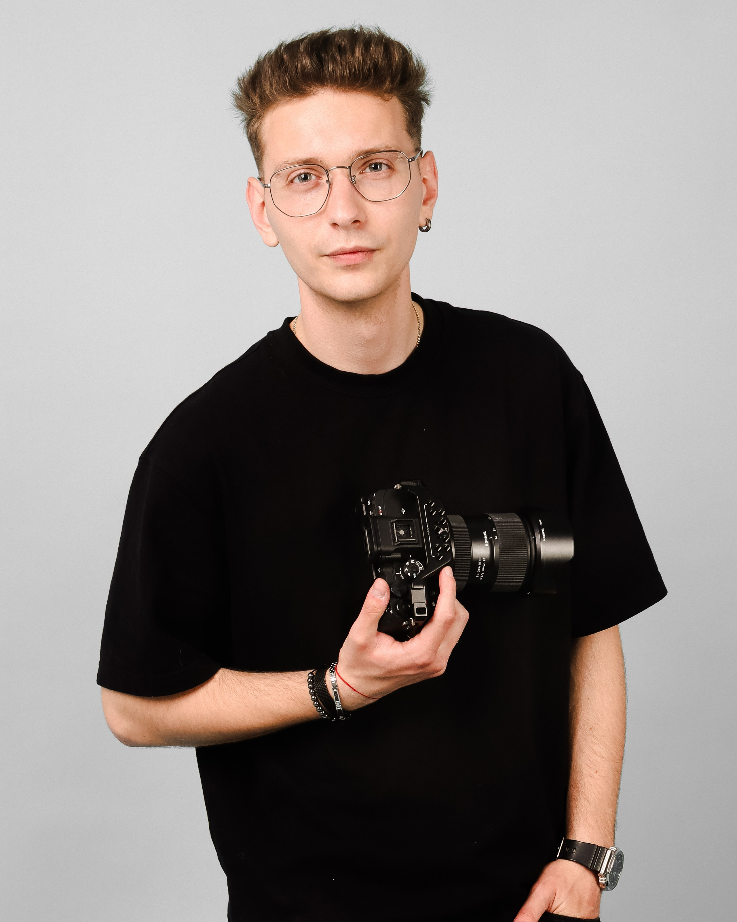 Contact pachet premium. Alin Lozovanu — Fotograf de Nuntă Iași