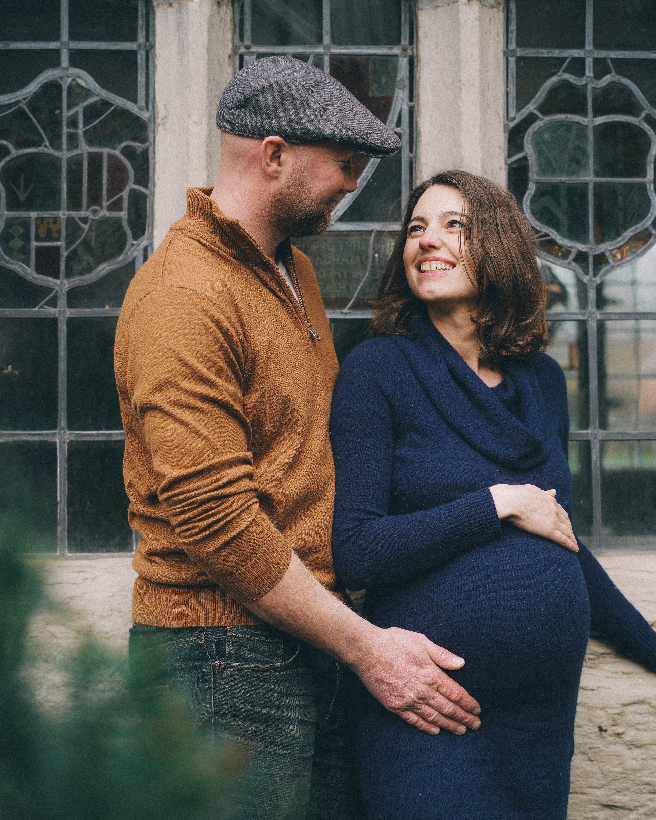 Maternity photography session in Solihull outdoor natural light