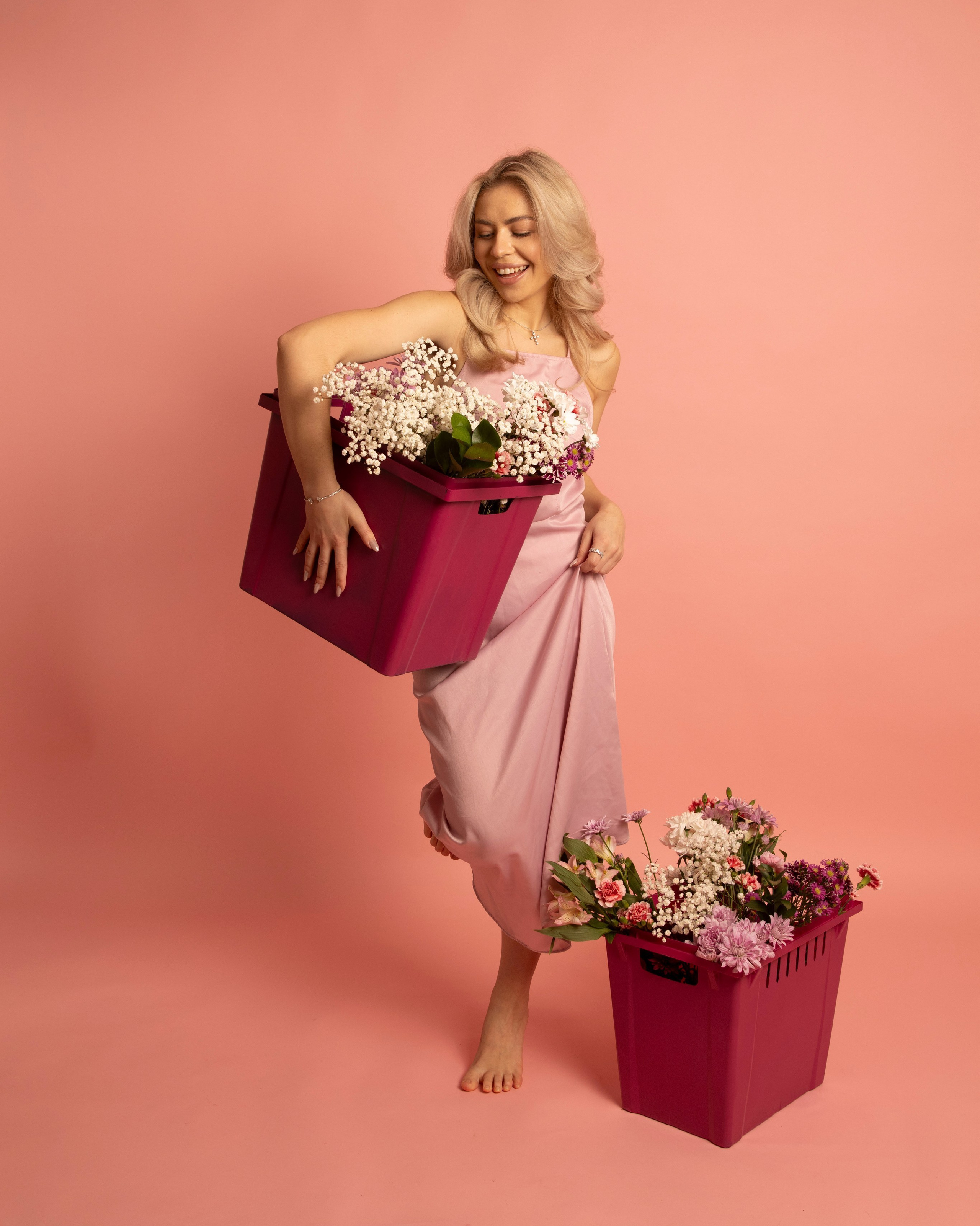 BACKGROUND COLORS. SHOOT IT YOURSELF — SELF PORTRAIT STUDIO IN CHICAGO