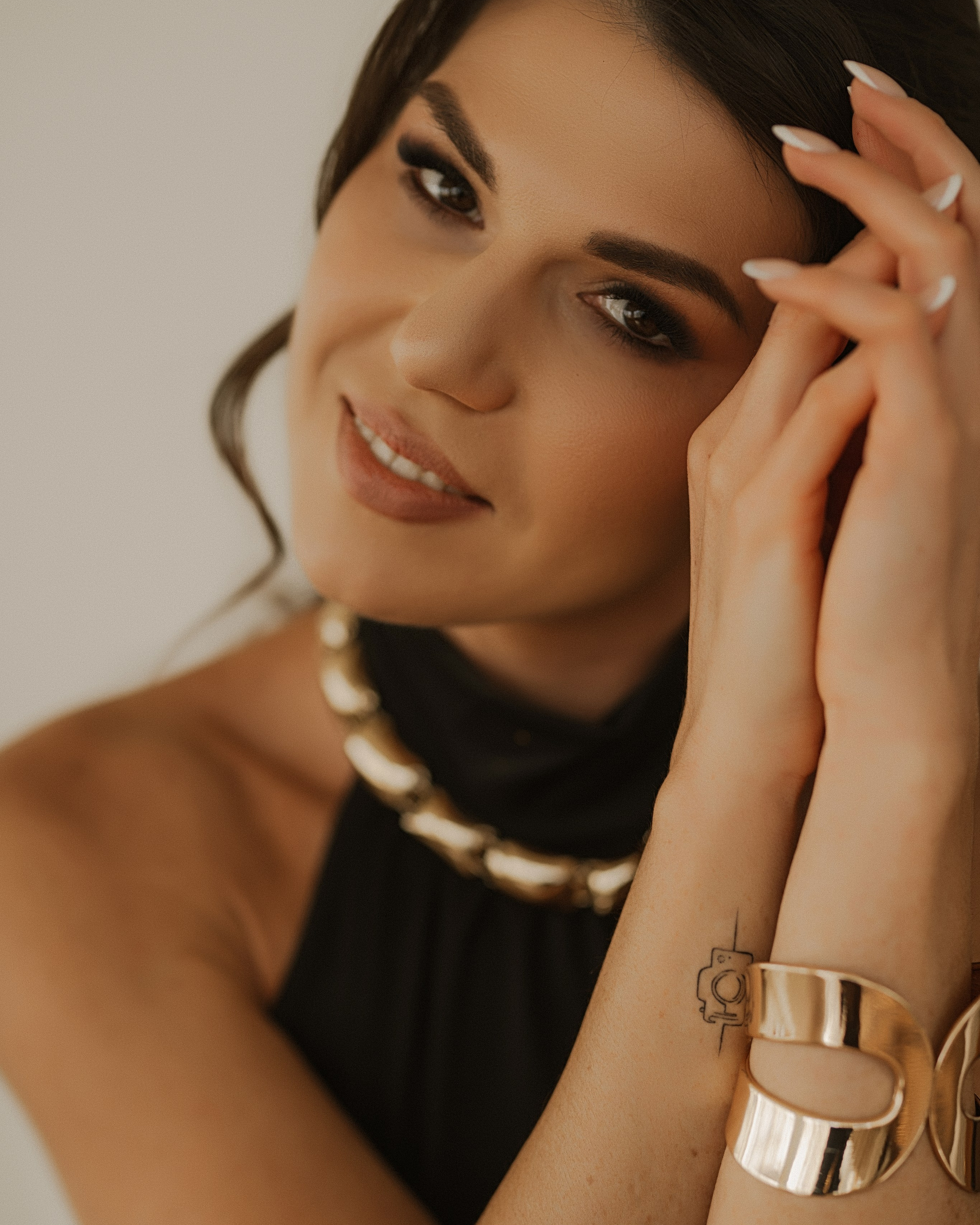 Контакты. Fashion и портретный фотограф в Вильнюсе