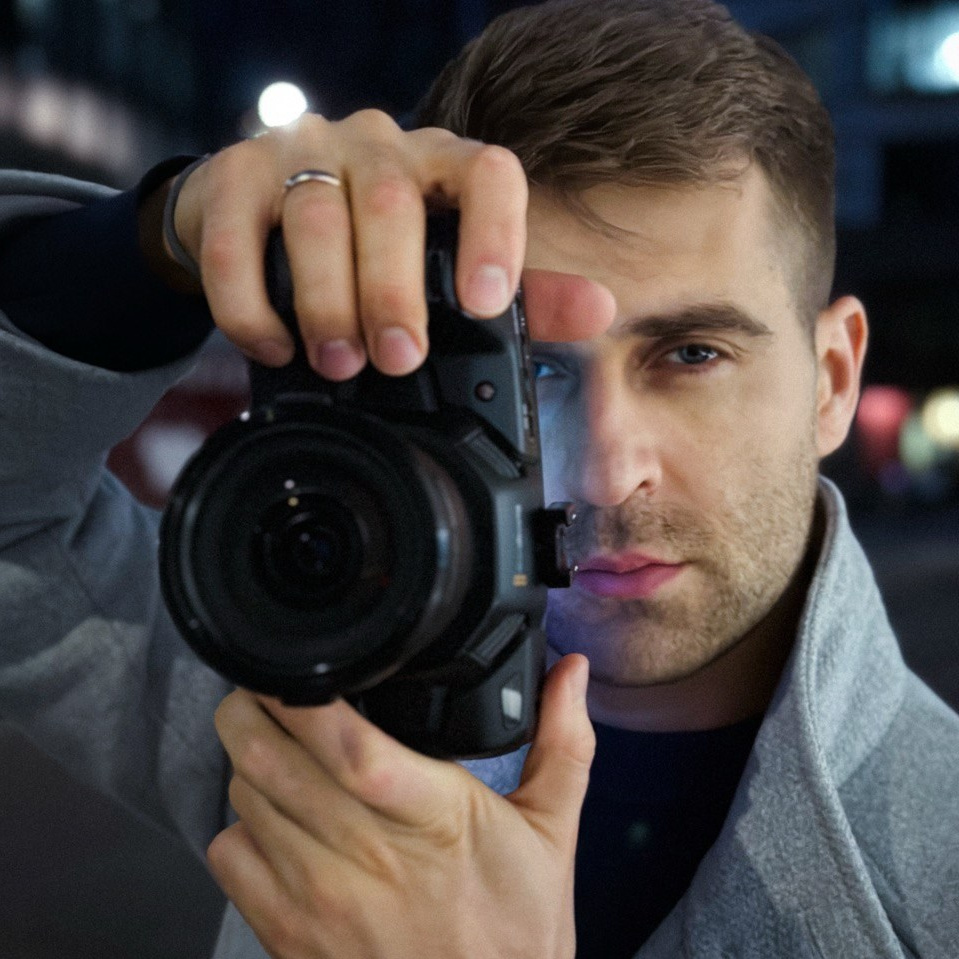 Contact Munich Photographer | Family & Couple Sessions | Everwarm Studio. Everwarm Photo and Video Studio