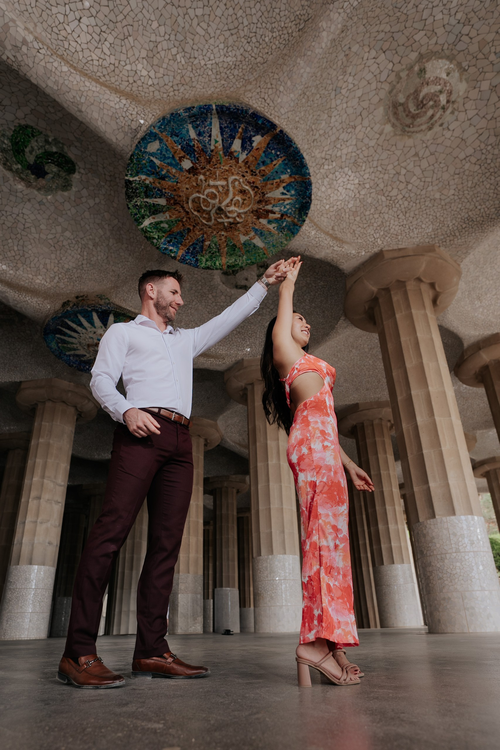 Proposal park Guell. DiaFoto — Wow Photographer in Barcelona | Premium Barcelona Photoshoot Experience