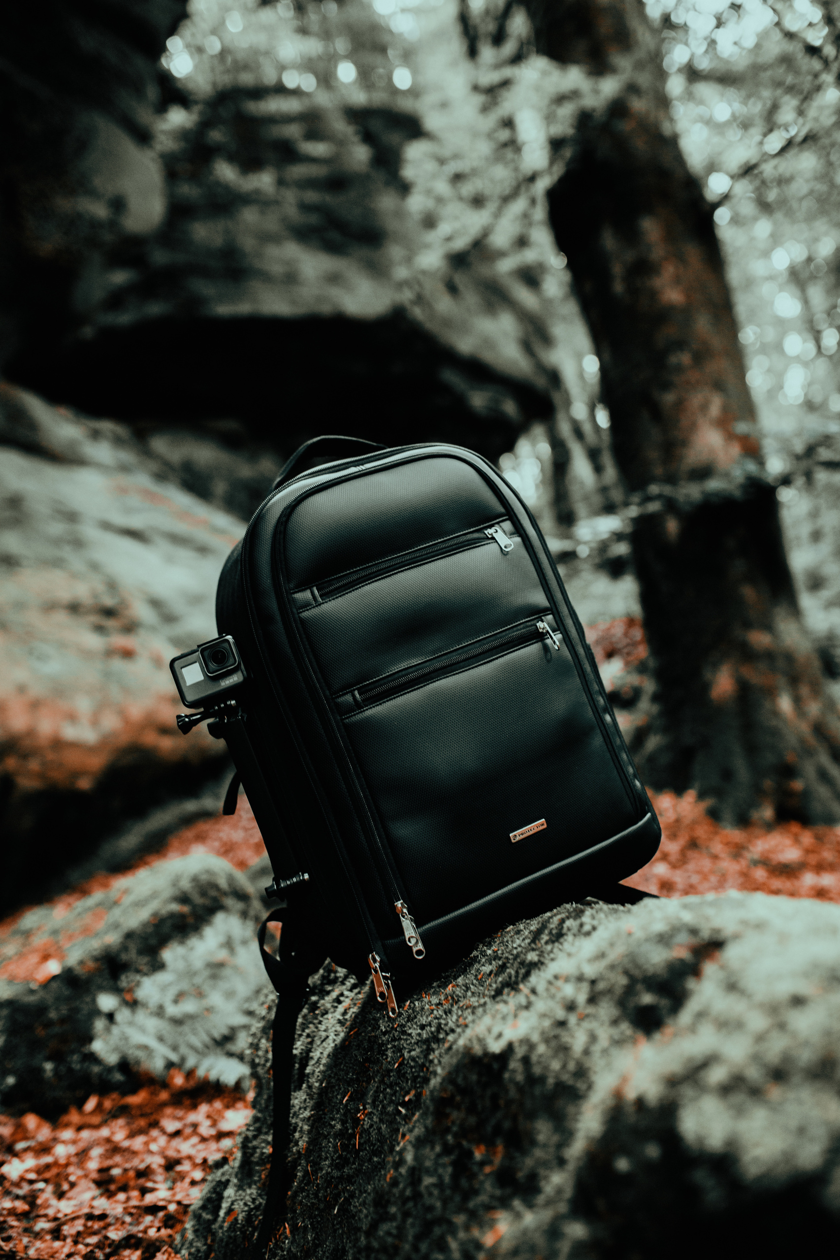 🏡. Mark Smilyanic | Portrait and Adventure Photographer from Belgrade