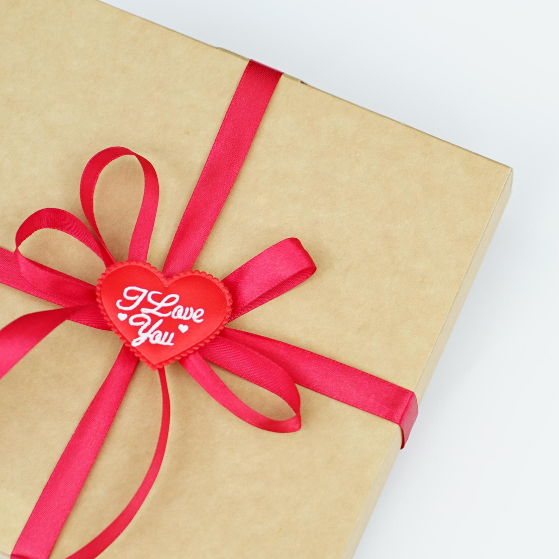 Що подарувати дівчині на 14 лютого?. Сімейний фотограф Київ Наталія Шкаврон