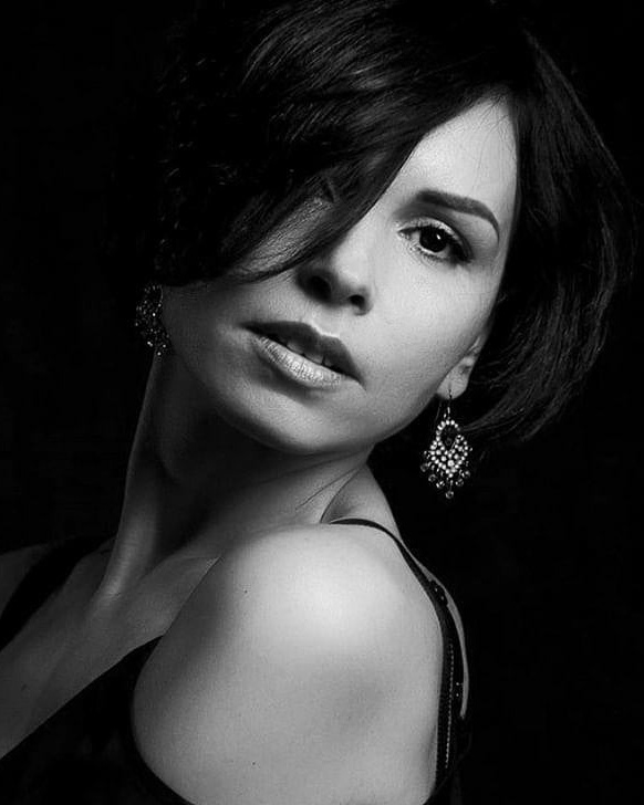 My name is Irina I am a family and portrait photographer