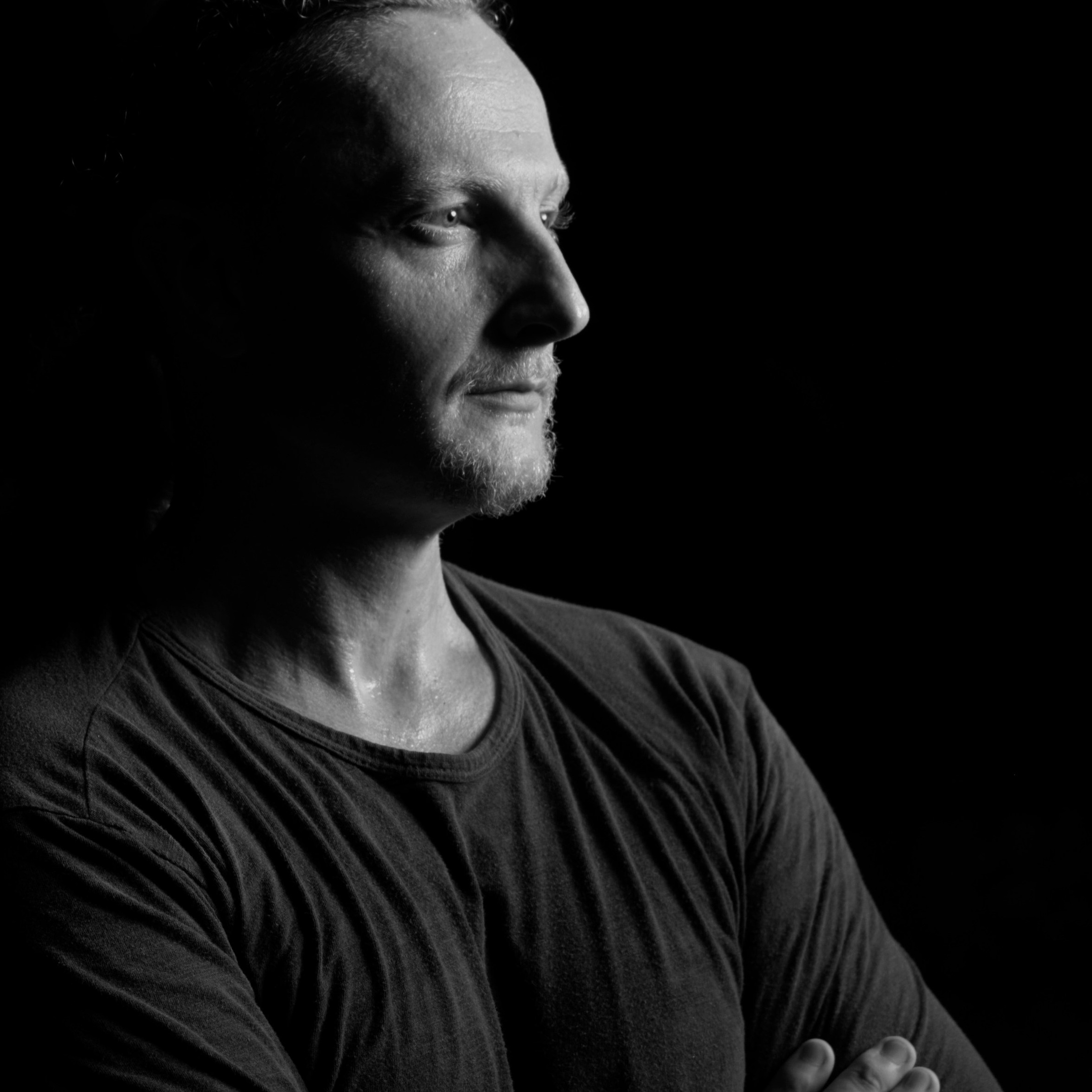 Studio De Ros — профессиональный фотограф в Дананге