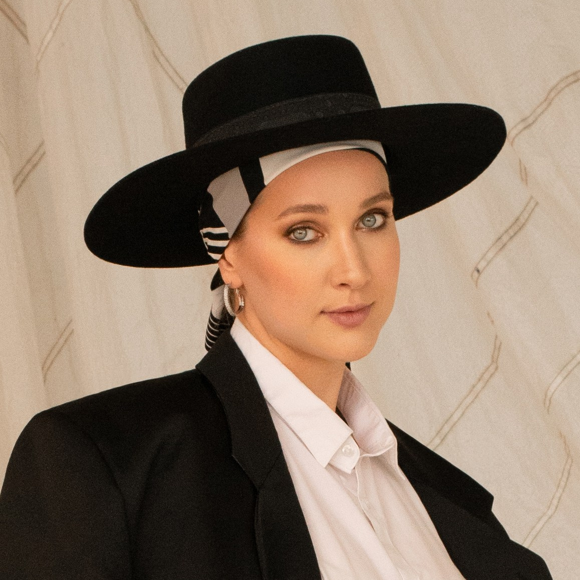 Women and maternity photographer in Brussels, Belgium