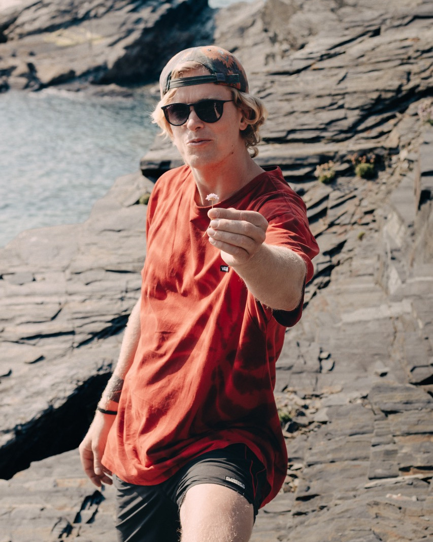 Nejsem svatební typ ženy — aneb “nebudu naivní holka”. Dana Lišková — Empathetic Photographer | Introspective Artist |Neurodivergent Coach | Founder of Artepy.cz