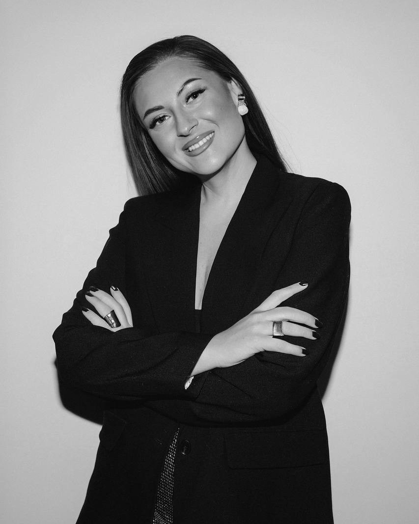 Wedding Photographer in Marbella, Como, Tuscany, Cannes. Wedding Photographer in Marbella, Como, Tuscany, Cannes