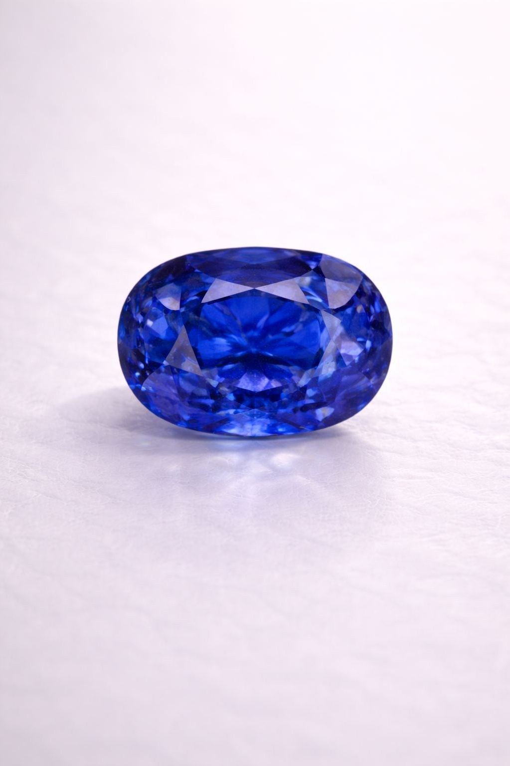 RARE GEMSTONES. YOKA IIZUKA | State-of-the-Art Jewelry Masterpieces