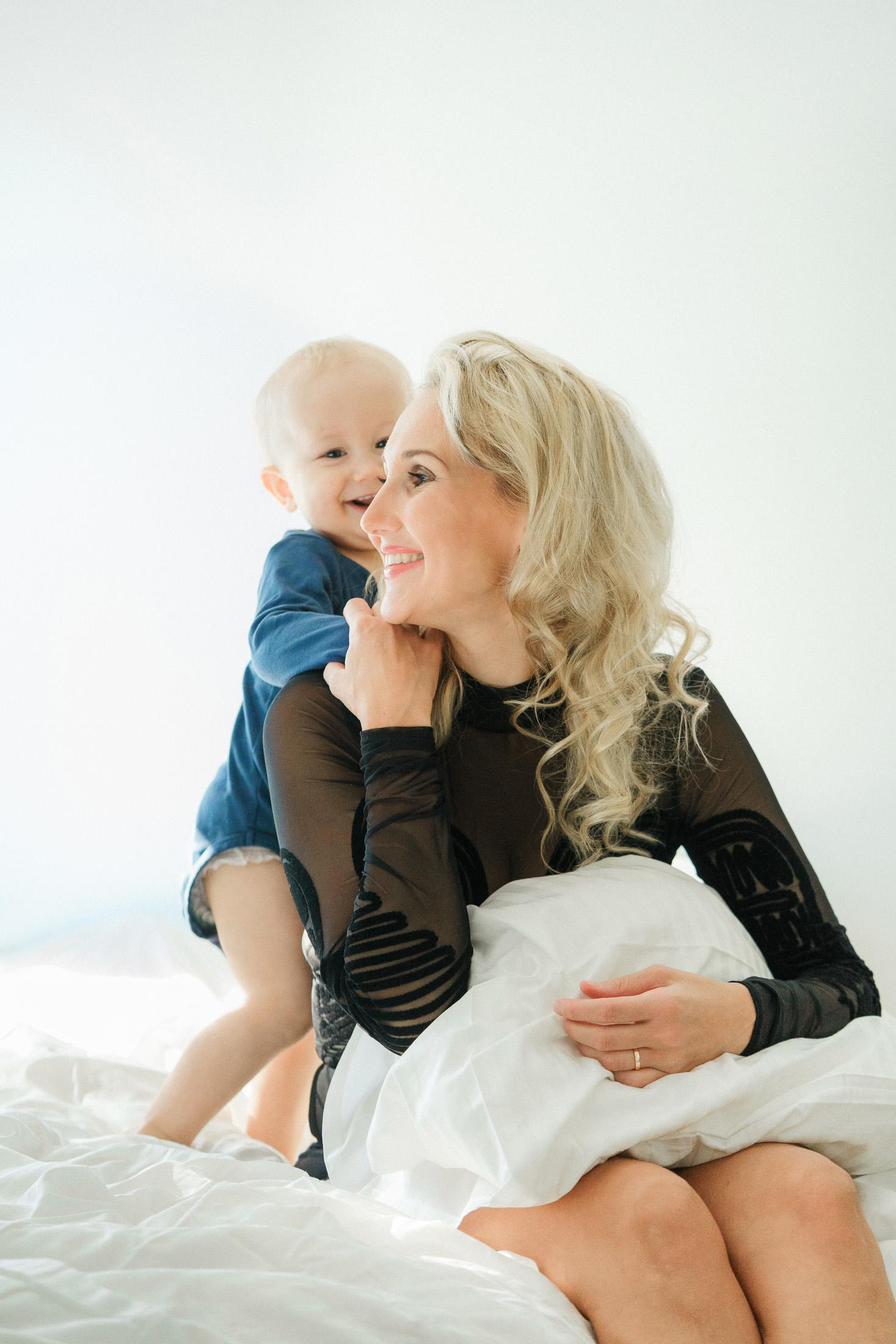 Äiti- lapsikuvaus asiakkaan kotona