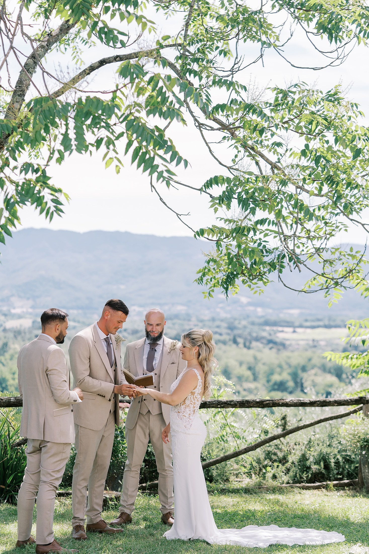 fine art wedding portfolio capturing emotional, timeless stories across Tuscany, Provence, Lake Garda, the French Riviera and Spain