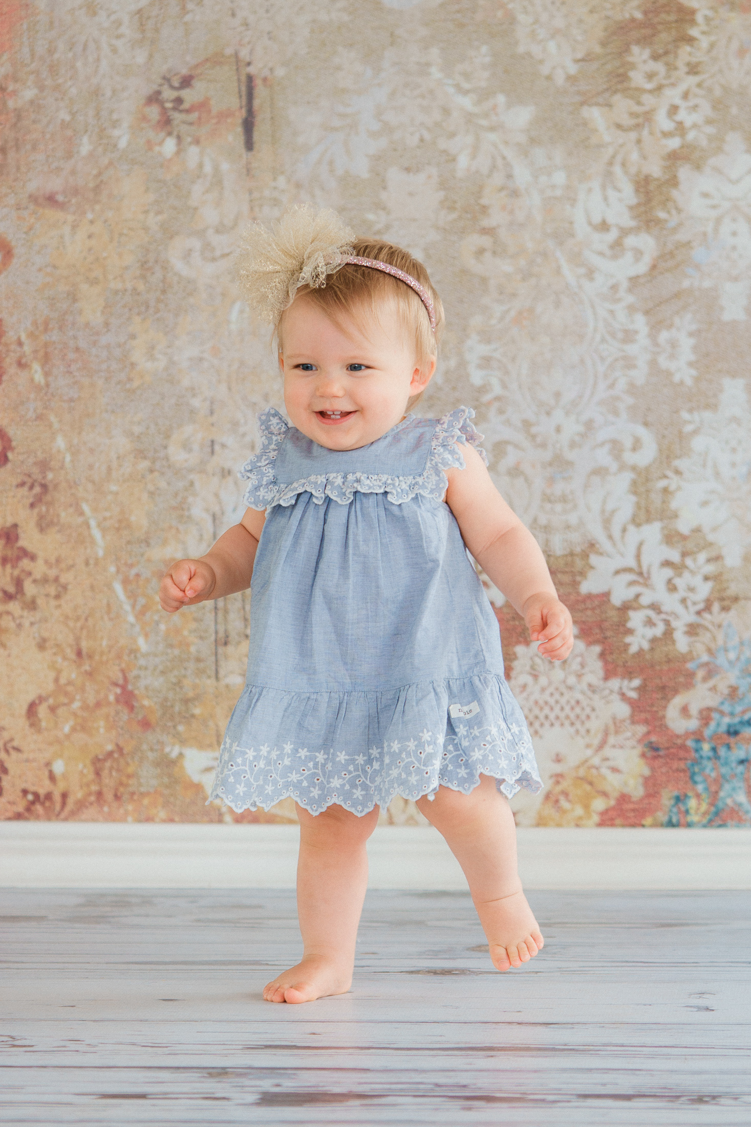 Perhekuvaus Helsingissä studiossa + kakun tuhoaminen