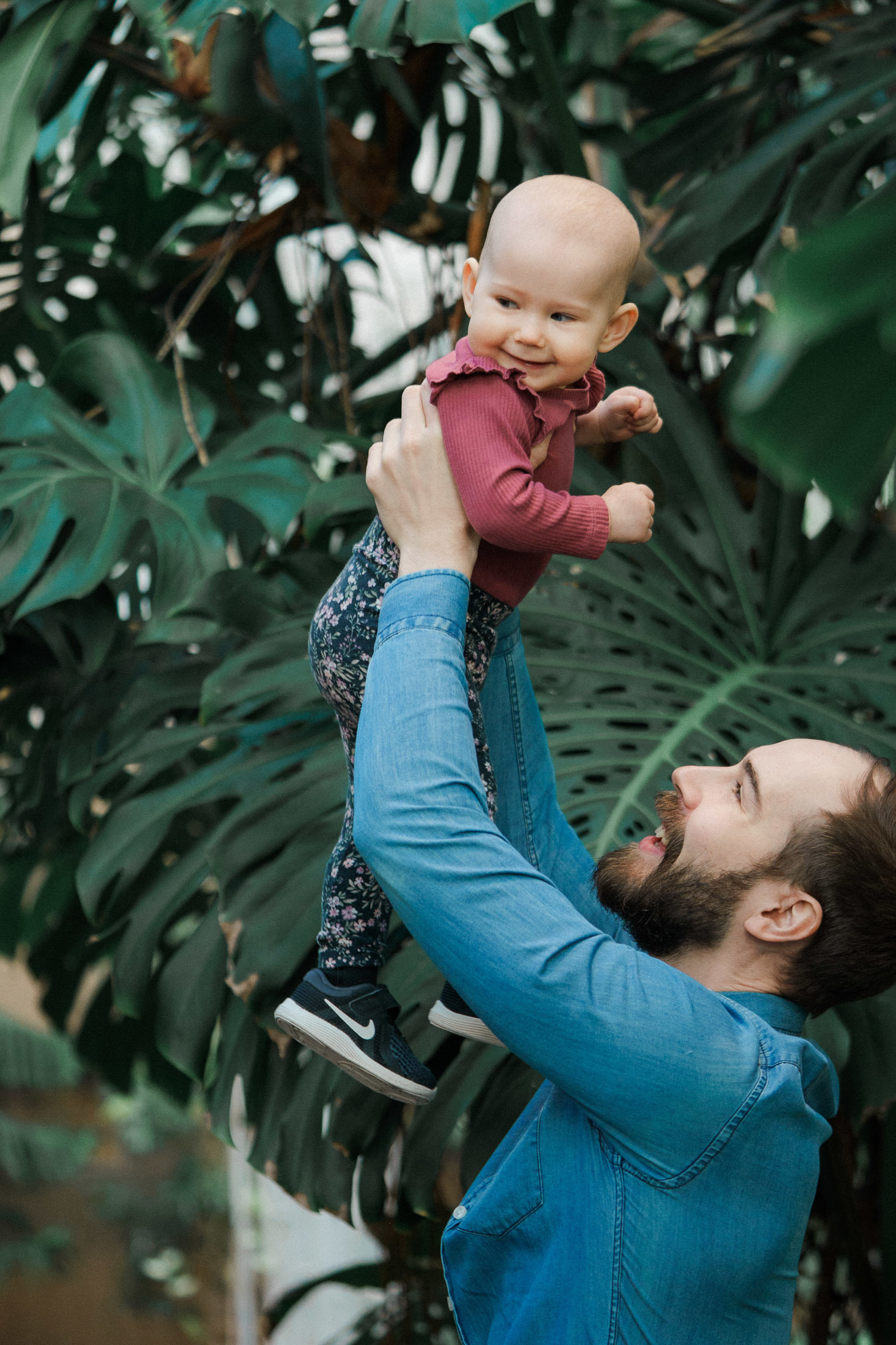 Vauva- ja perhekuvaus Talvipuutarhassa/ vauvakuvaaja Helsinki