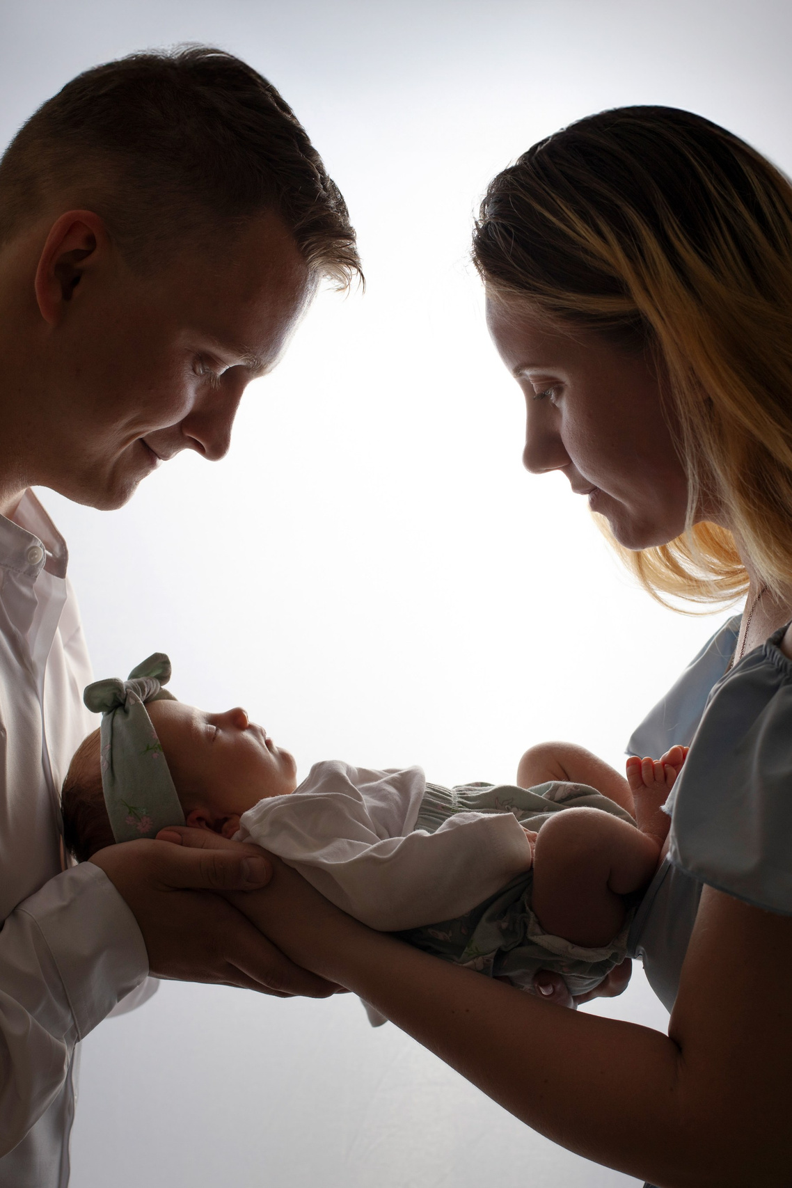 Odotus ja newborn kuvaus. Ekaterina Mansur, muotokuvafotografi Suomessa (Helsingissä ja Uudellam