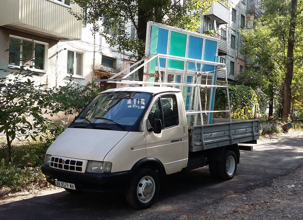 Доставка спец. транспортом — необходимое условие сохранности ваших конструкций!