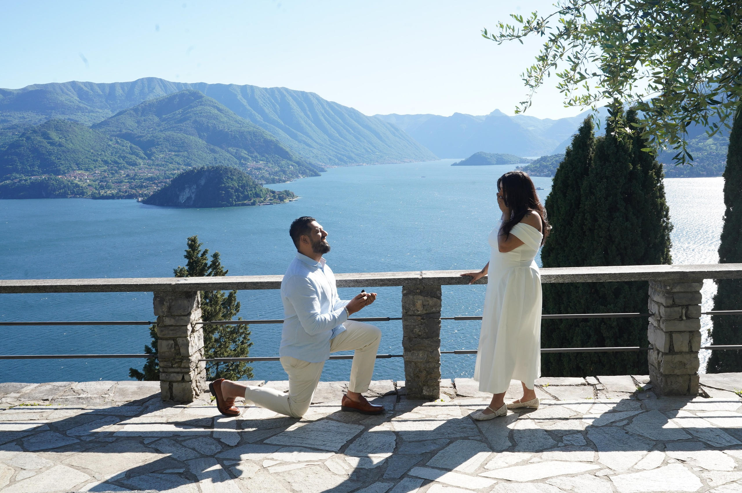 Lake Como Proposal Ideas. Proposal Photographer in Lake Como