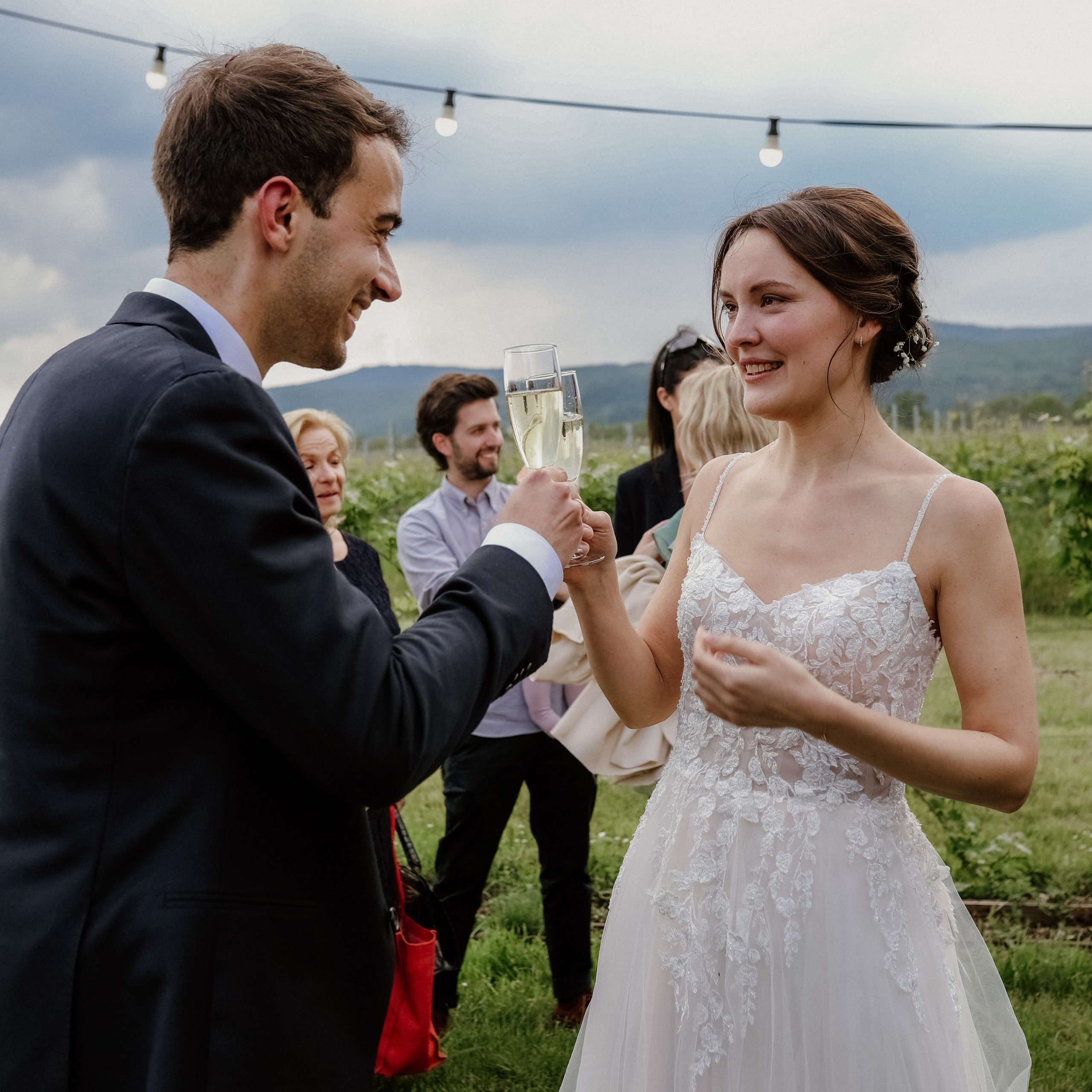 Hochzeitsfeier im Tanzlokal Neustadt – moderne und natürliche Hochzeitsreportage