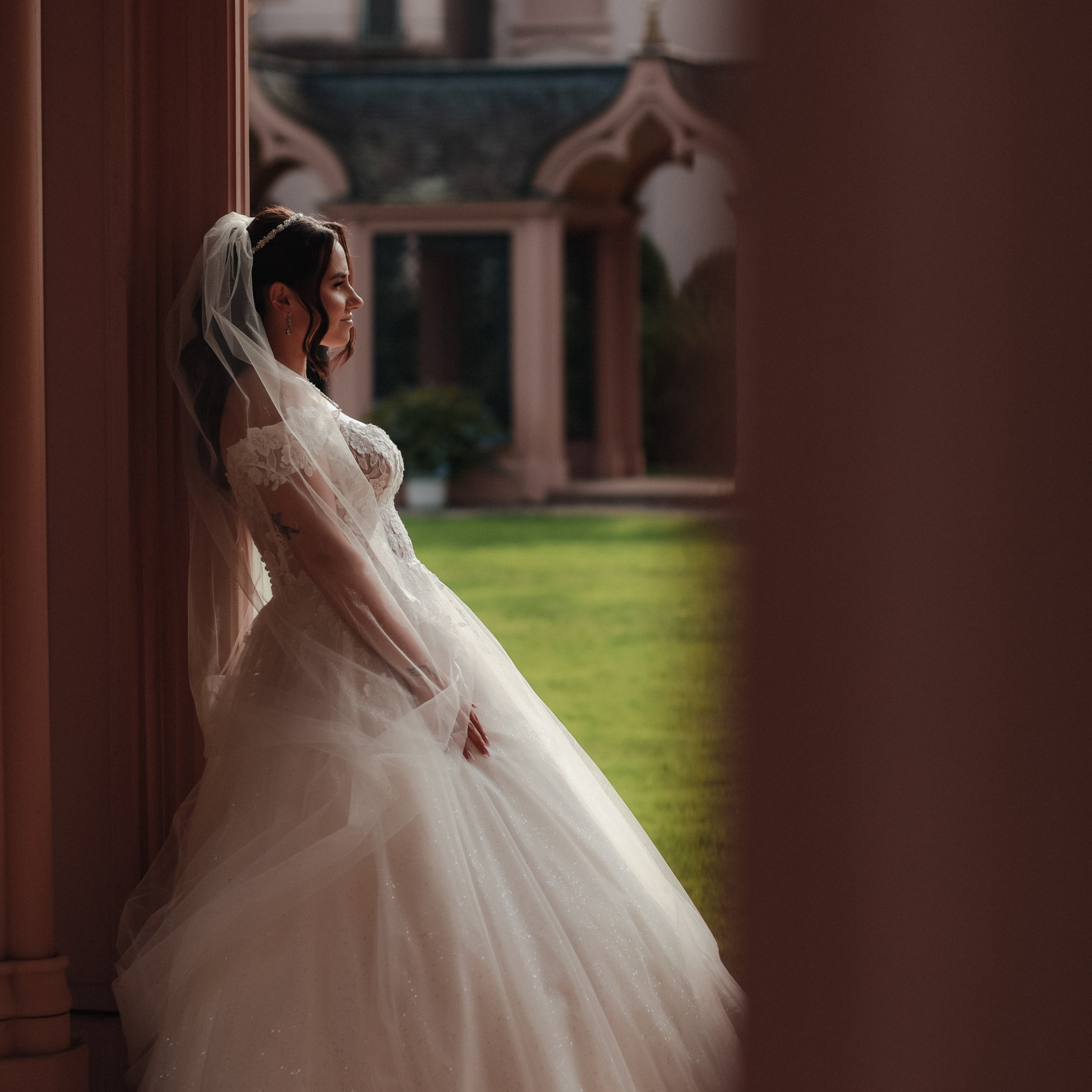 Romantisches Paarshooting im Schloss Schwetzingen – Hochzeitsfotograf Rhein-Neckar