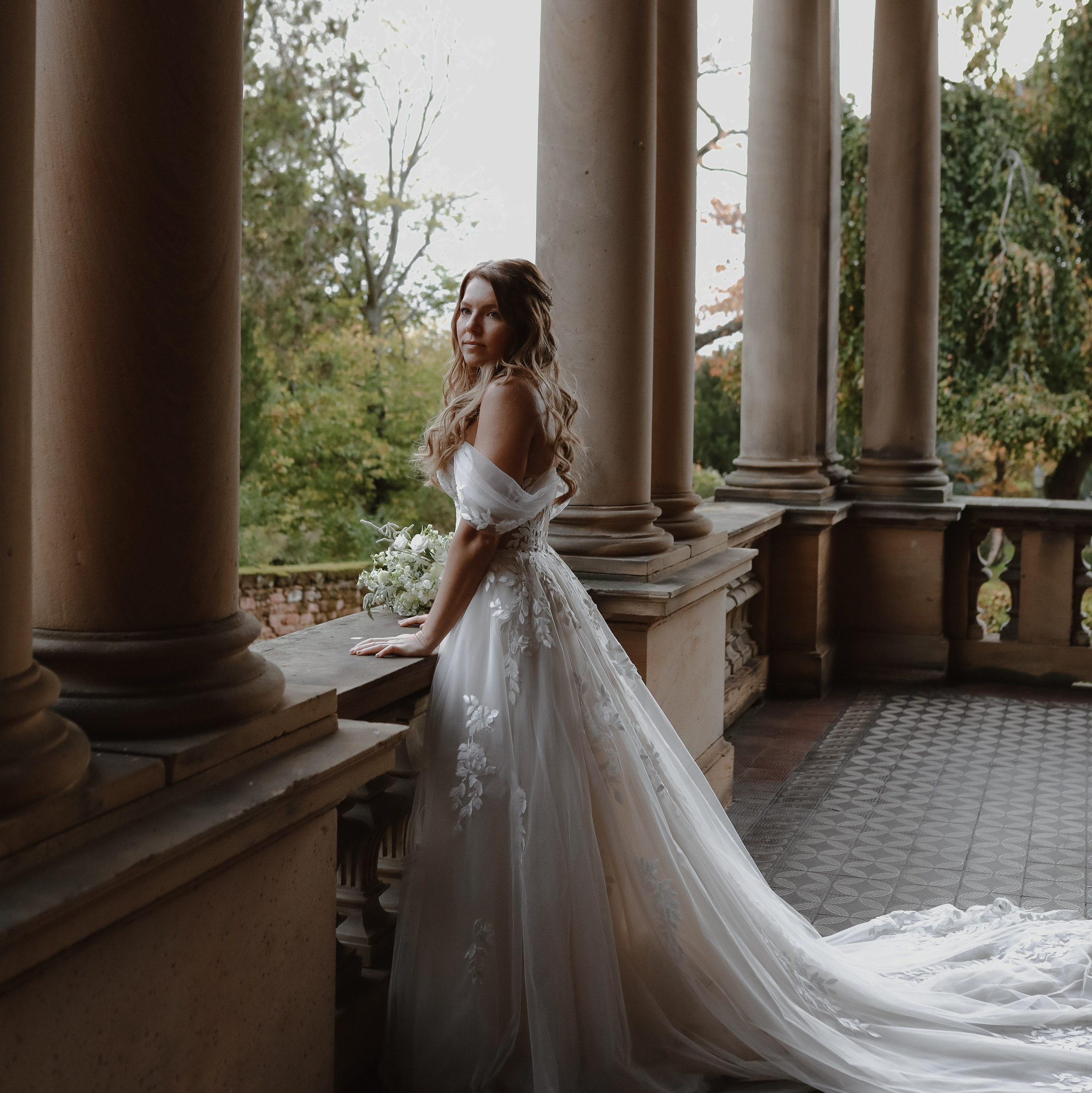 Emotionale Momente während der Trauung in Neustadt an der Weinstraße – Hochzeitsfotografin für freie Trauung bei Mannheim und in der Pfalz