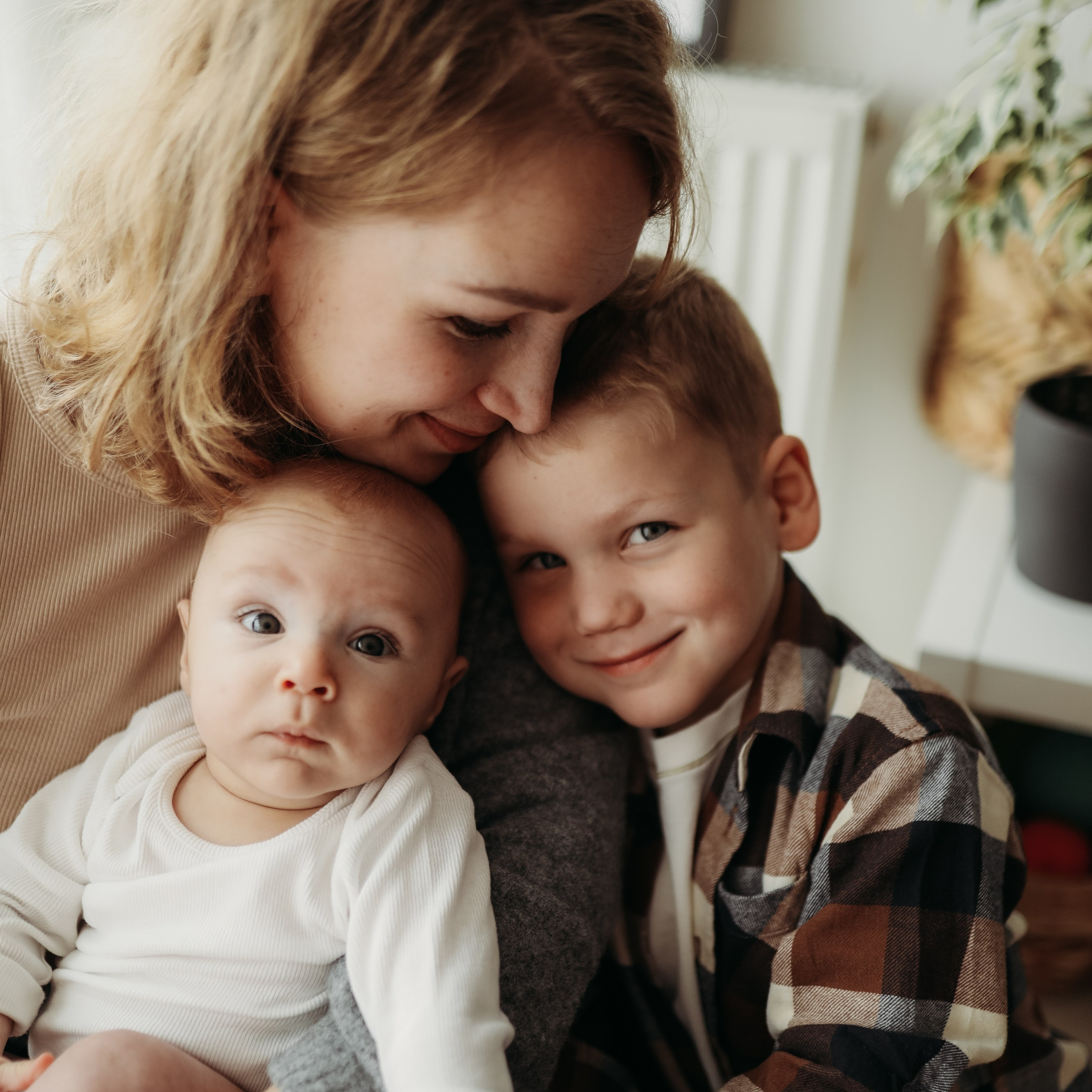 Familienfotograf Mannheim – Homestory Fotoshooting für Familien