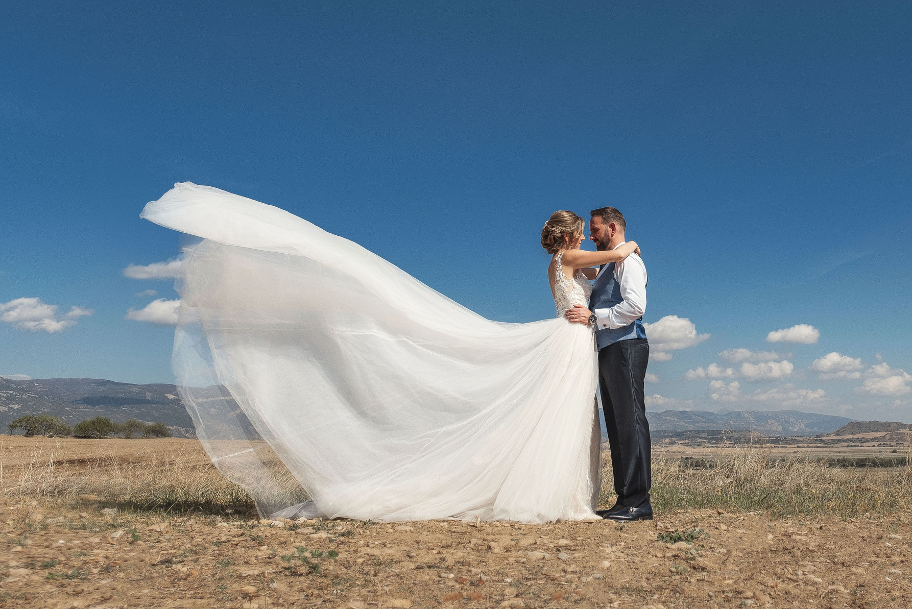 Tarifas fotografia de bodas Huesca, Zaragoza, Sabiñánigo. PIXLOVE - Fotógrafos de bodas Huesca Pirineos Zaragoza